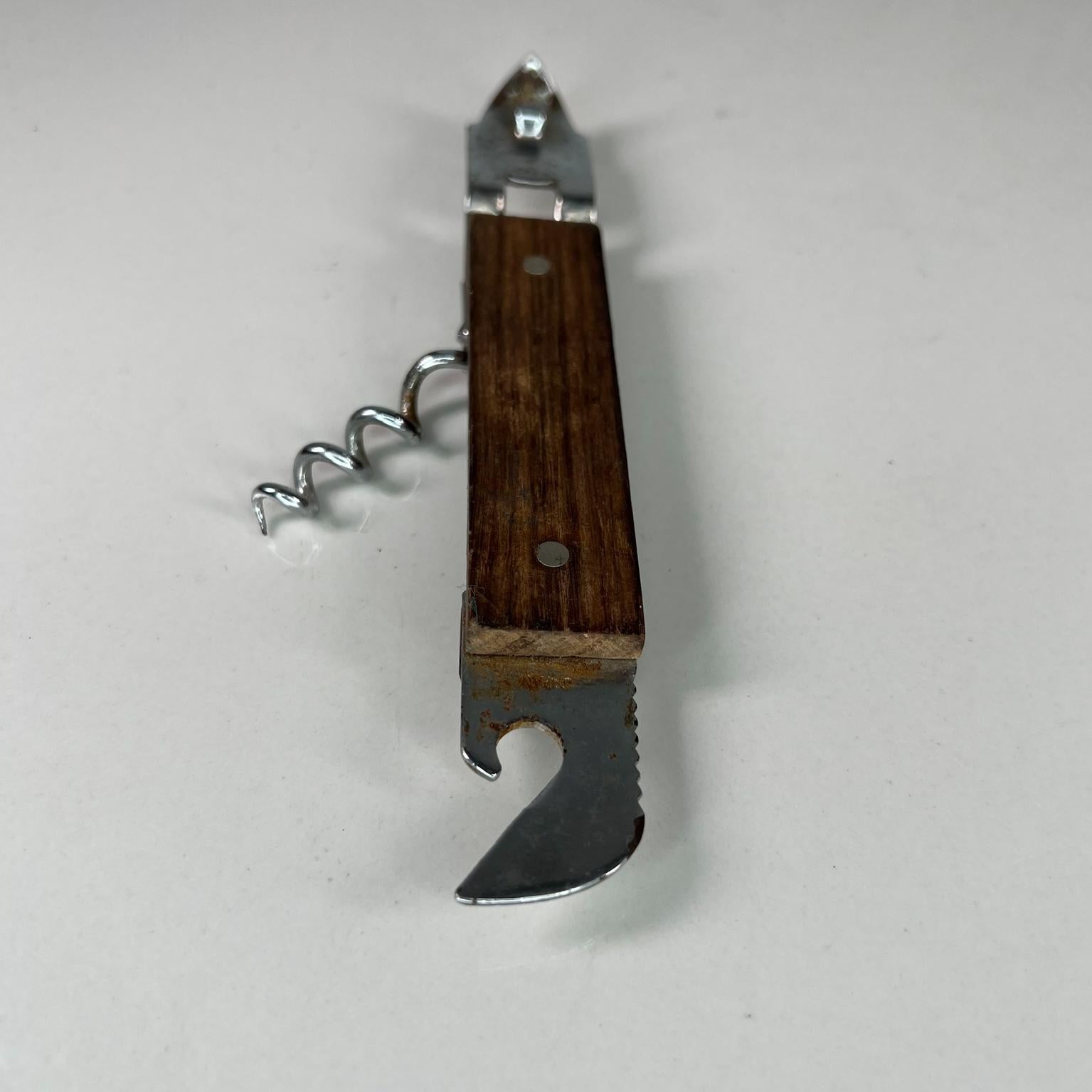 Mid 20th Century Modern Vintage Wood Wine Bottle Opener Japan In Distressed Condition For Sale In Chula Vista, CA