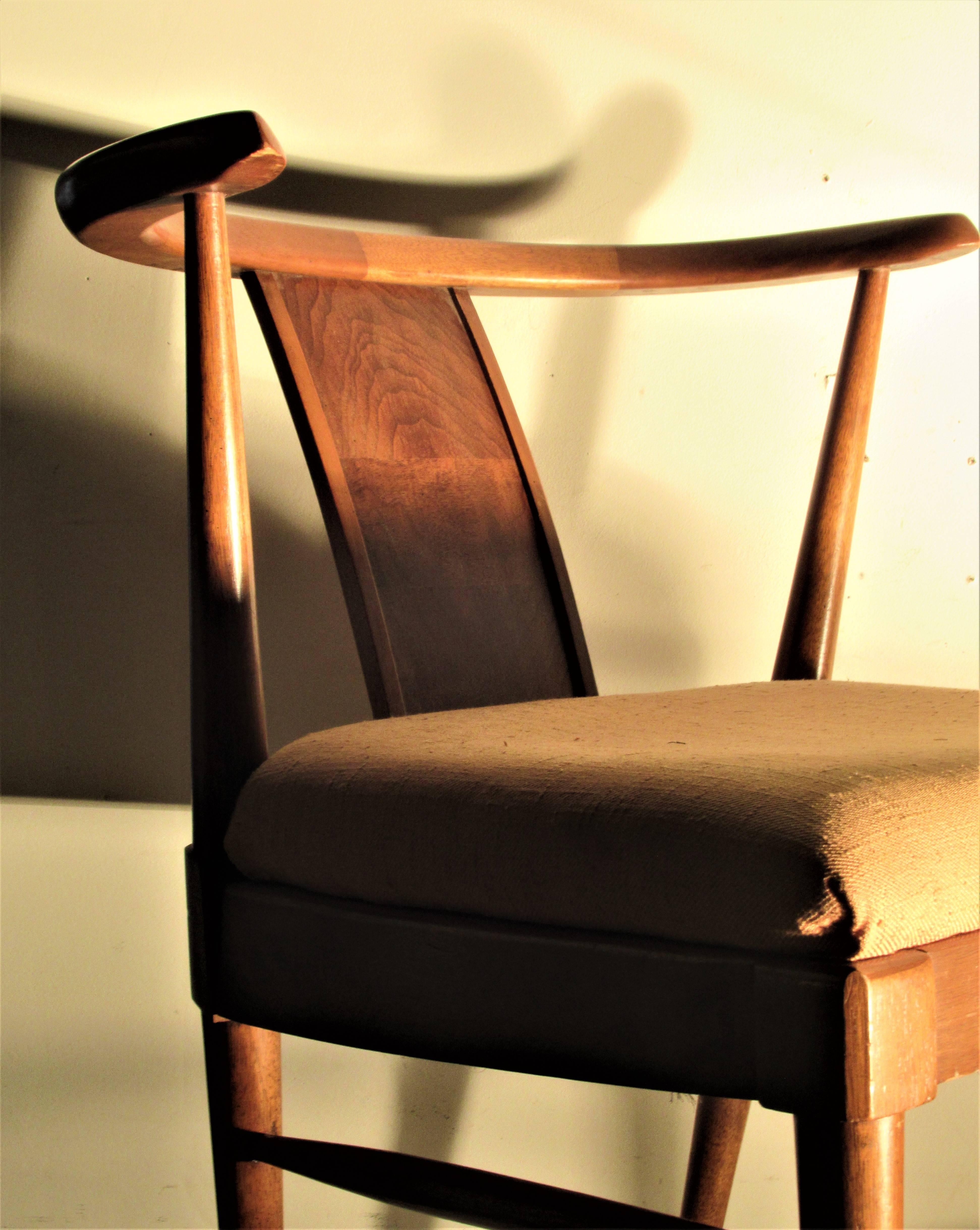 Mid-20th Century Modern Wishbone Chairs Style of Tomlinson 8