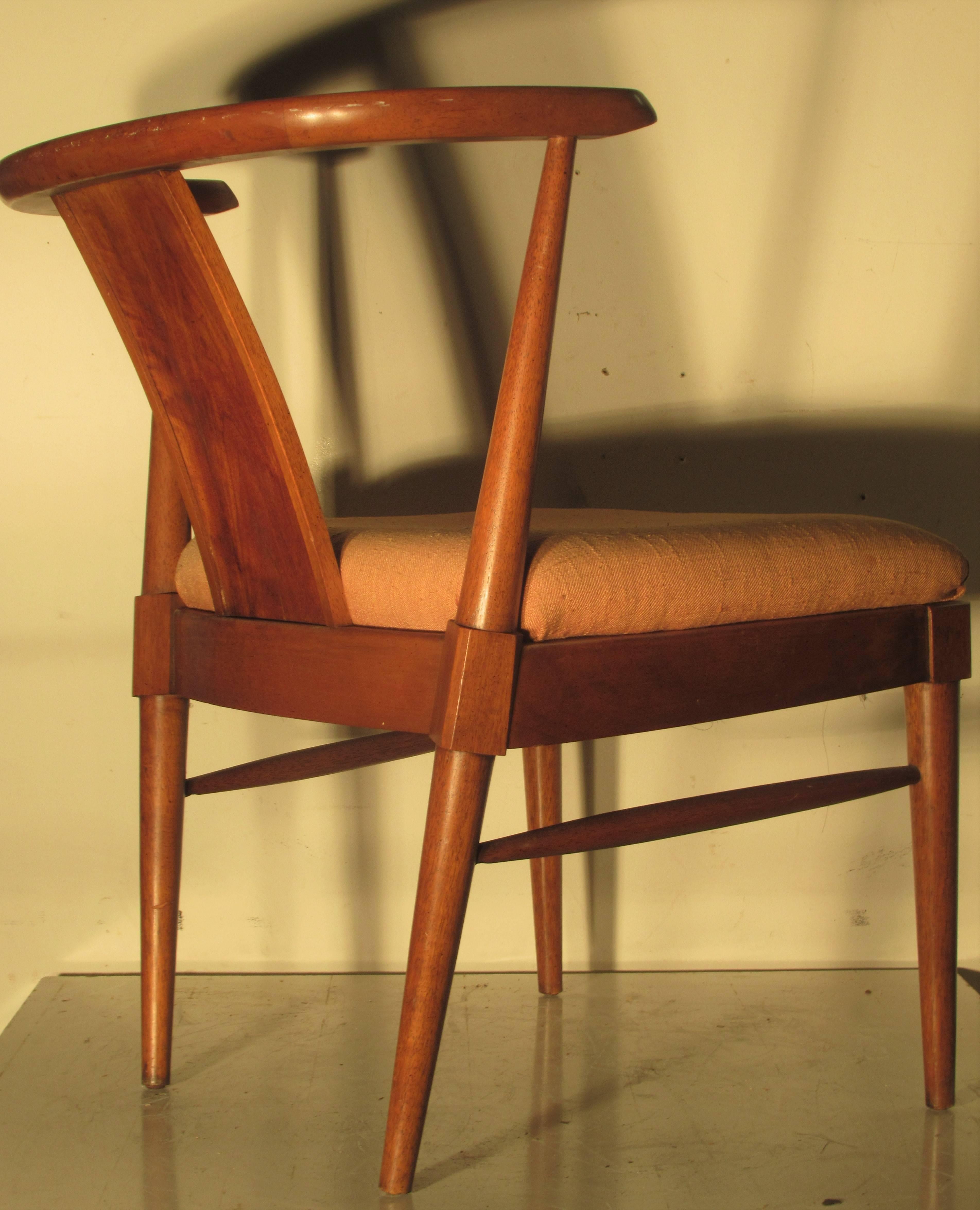 Mid-20th Century Modern Wishbone Chairs Style of Tomlinson 3