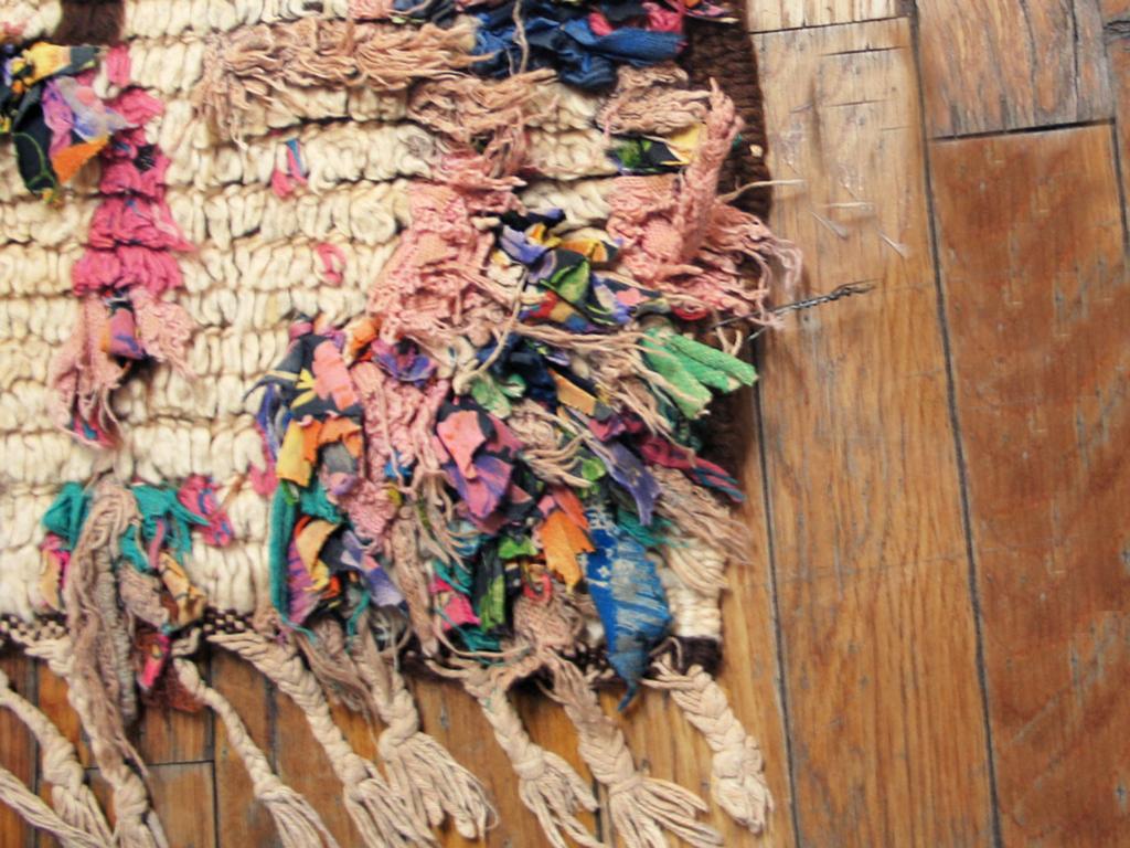 Mid 20th Century Moroccan Boucherouitte Carpet ( 4' x 6'3