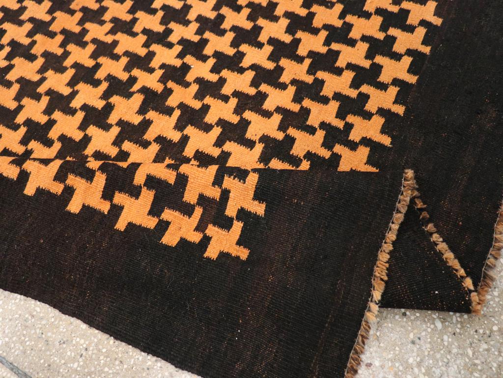 Mid-20th Century Moroccan Flatweave Kilim Accent Rug For Sale 2