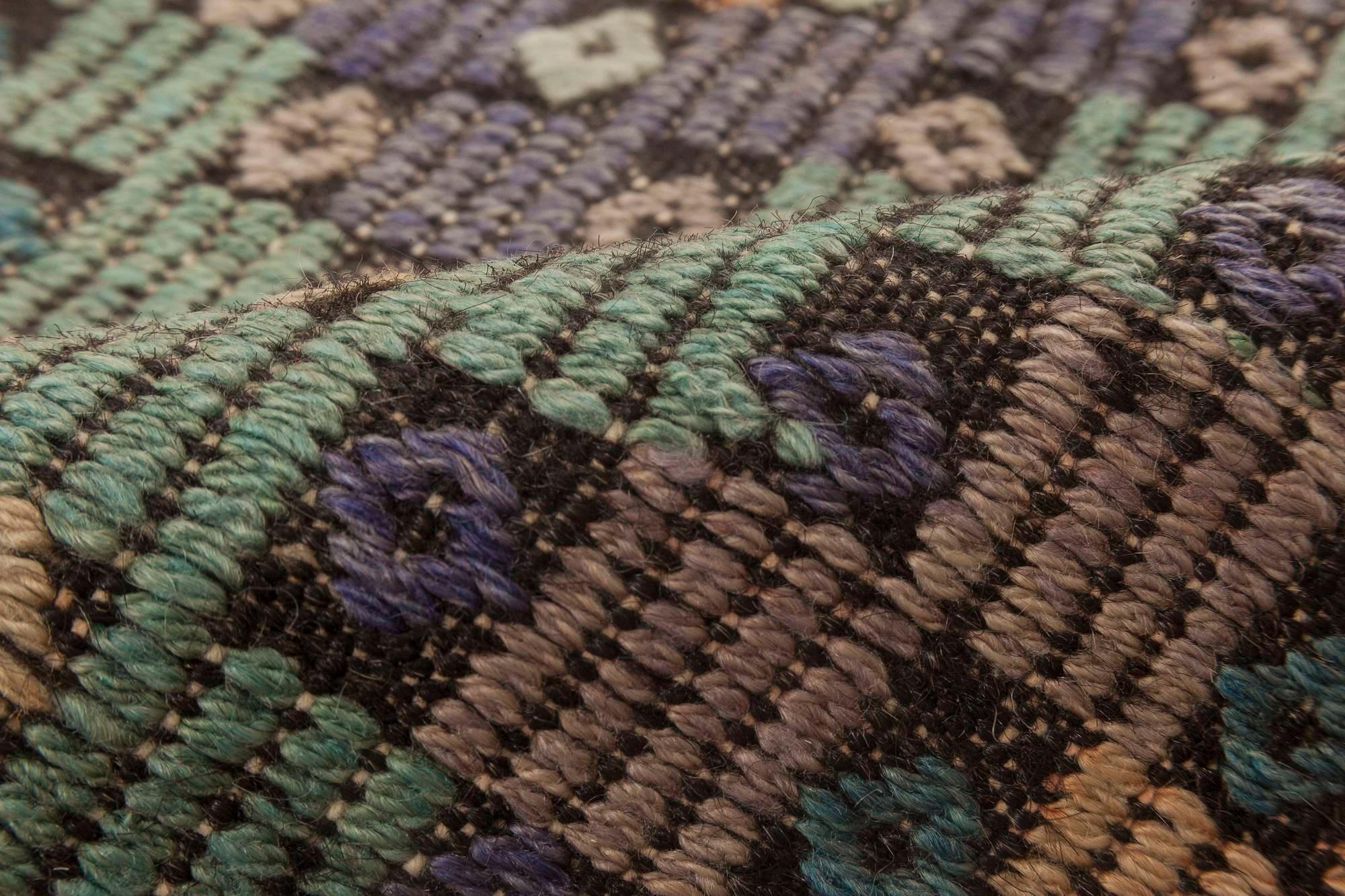 Mitte des 20. Jahrhunderts marokkanischer handgefertigter Kilim-Teppich (Marokkanisch) im Angebot