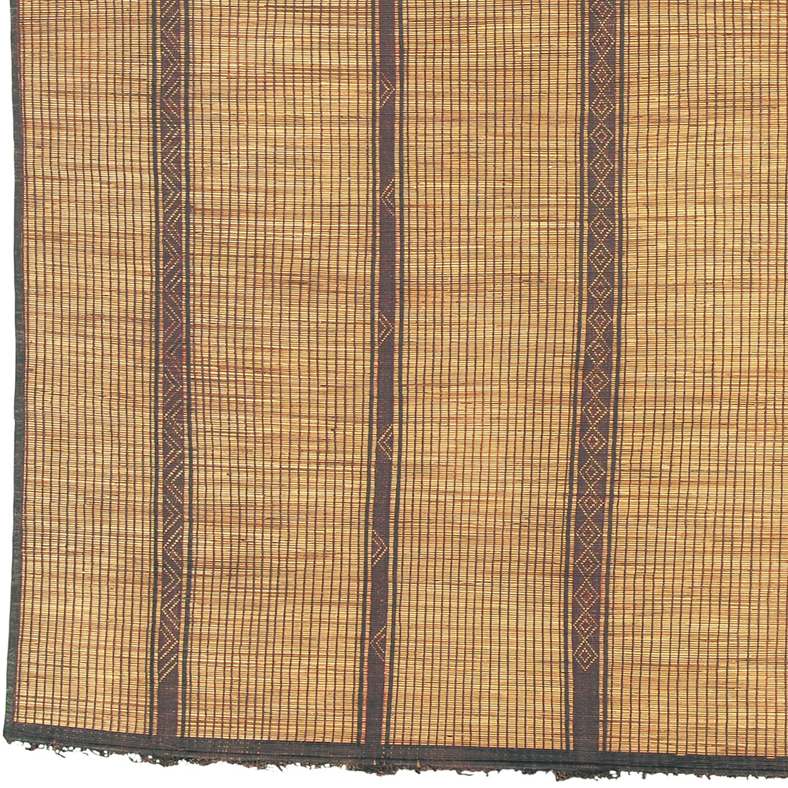 Morocco, circa 1940
Handwoven
Measures: 13'2