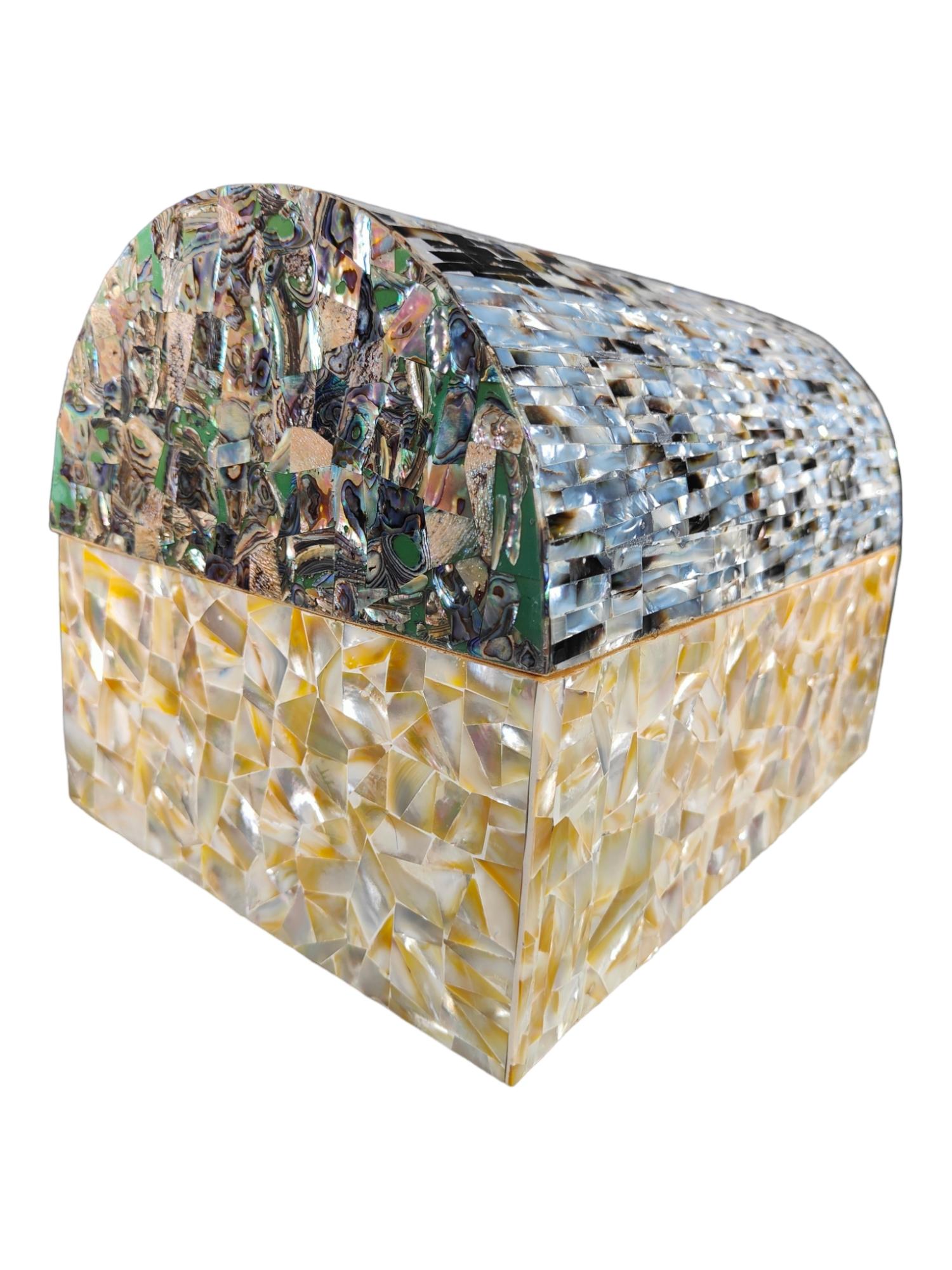 Mitte des 20. Jahrhunderts Perlmutt-Box im Angebot 6