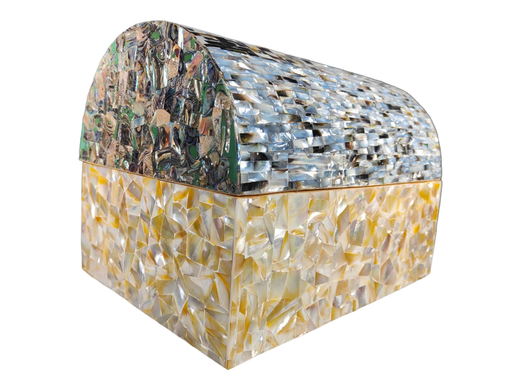 Mid-20th Century Mother of Pearl Box For Sale 7