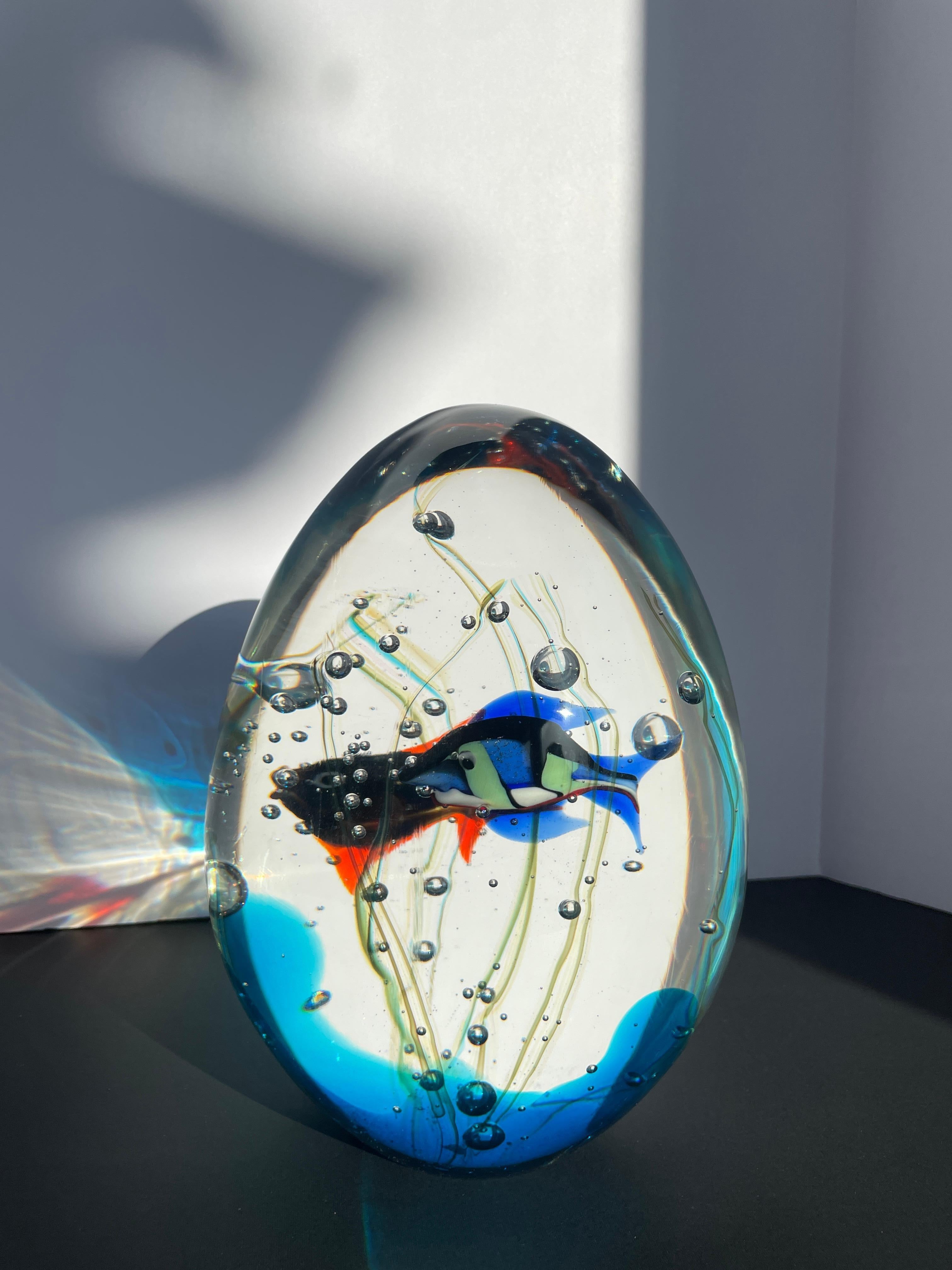 Mid 20th Century Murano Aquarium Art Glass Elio Raffaeli, signed Paperweight Egg For Sale 3