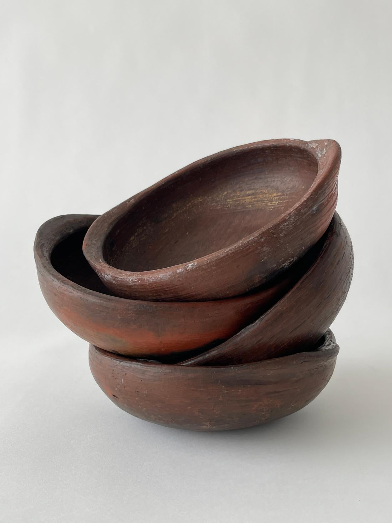 Mid 20th Century Native Ceramic Bowl Set For Sale 4