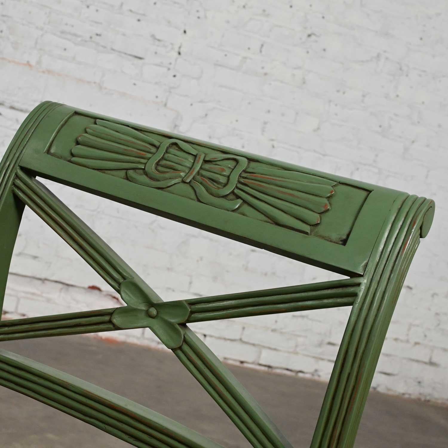 Mid-20th Century Neoclassic Style Hunter Green Faux Leather Short Bench or Stool For Sale 2