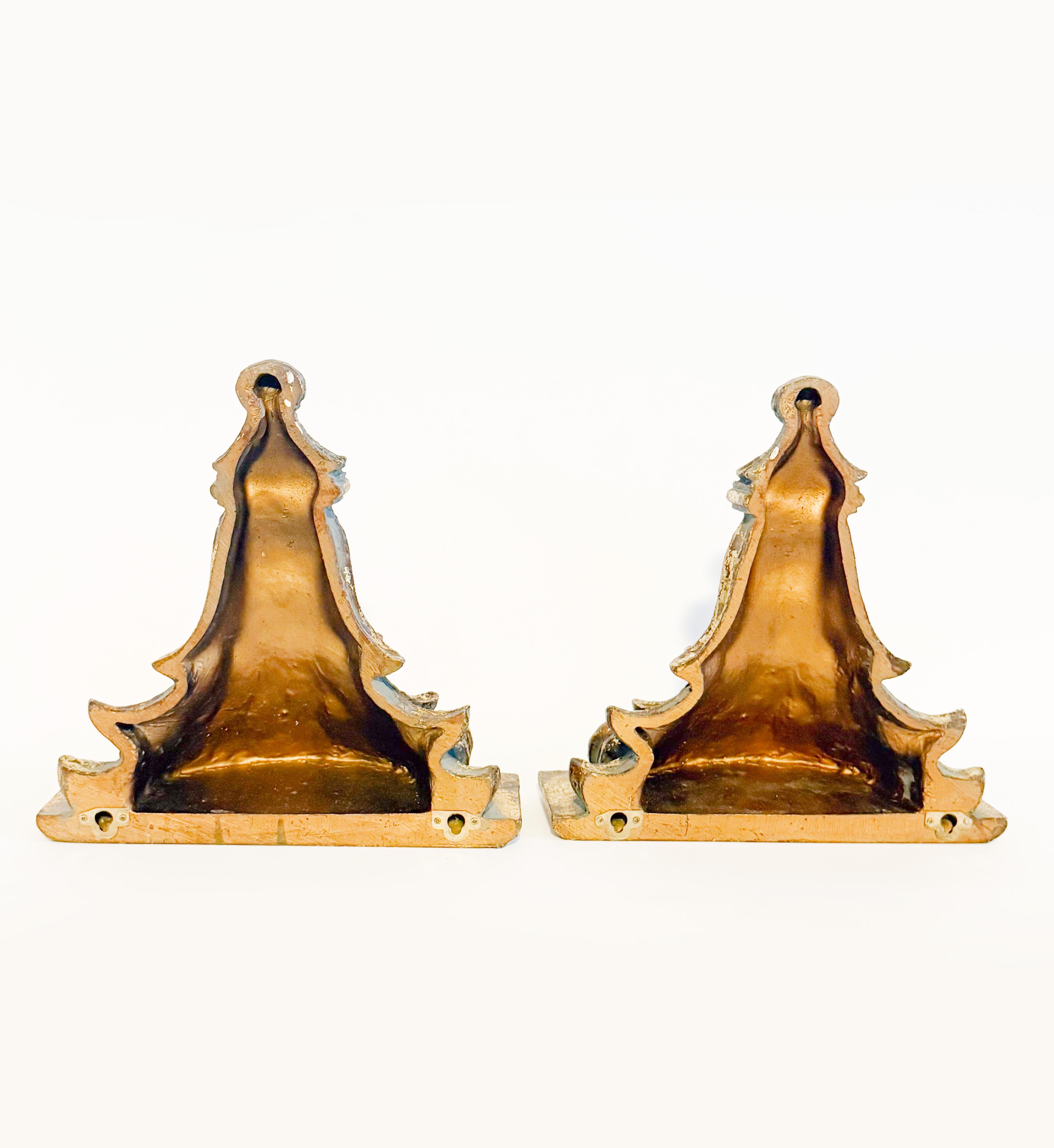 Ménsulas de Pared Doradas de Estilo Regencia Neoclásico de Mediados del Siglo XX siglo XX en venta