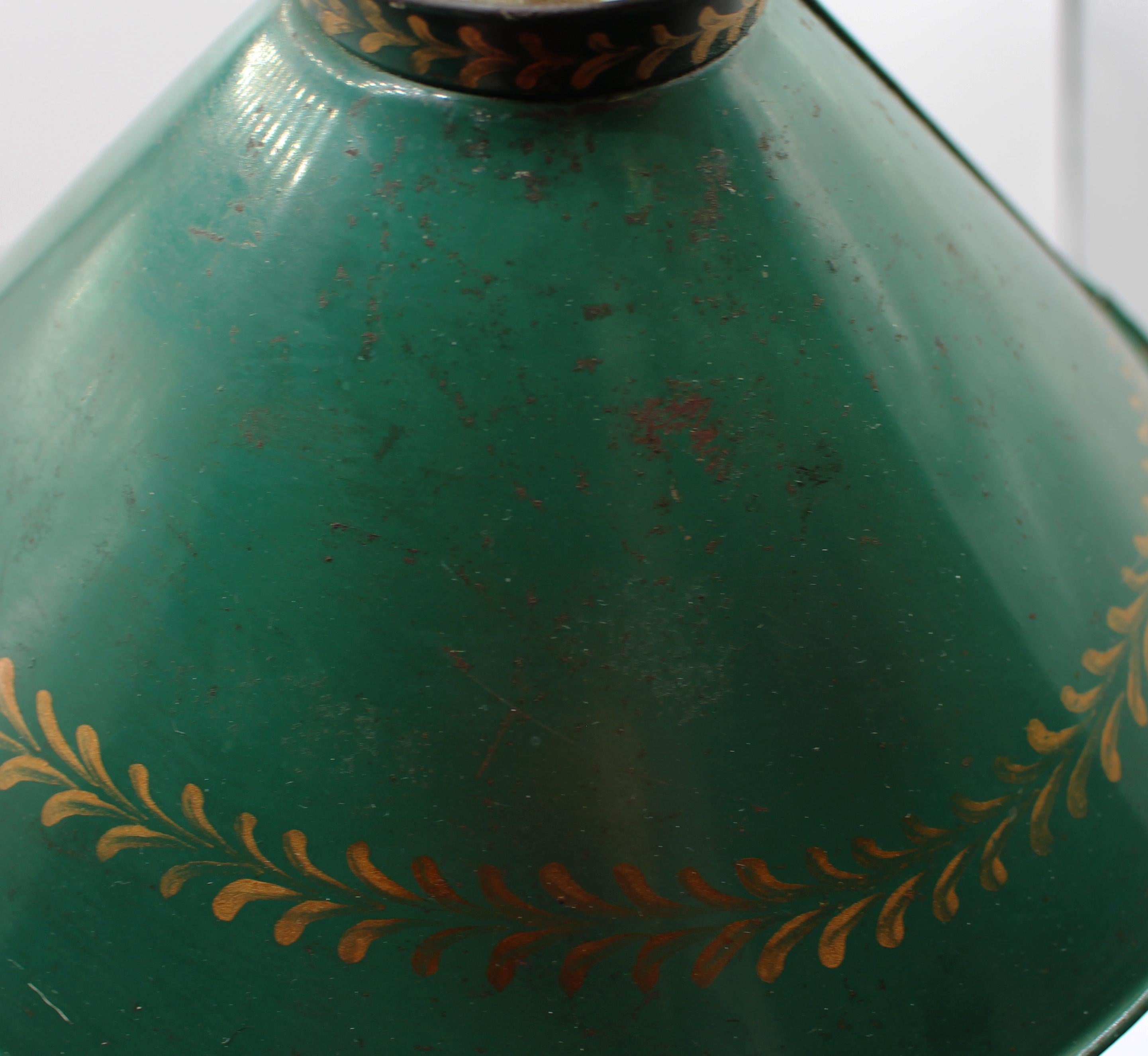 Mid-20th Century Neoclassical Style Bronze Bouillotte Lamp For Sale 1