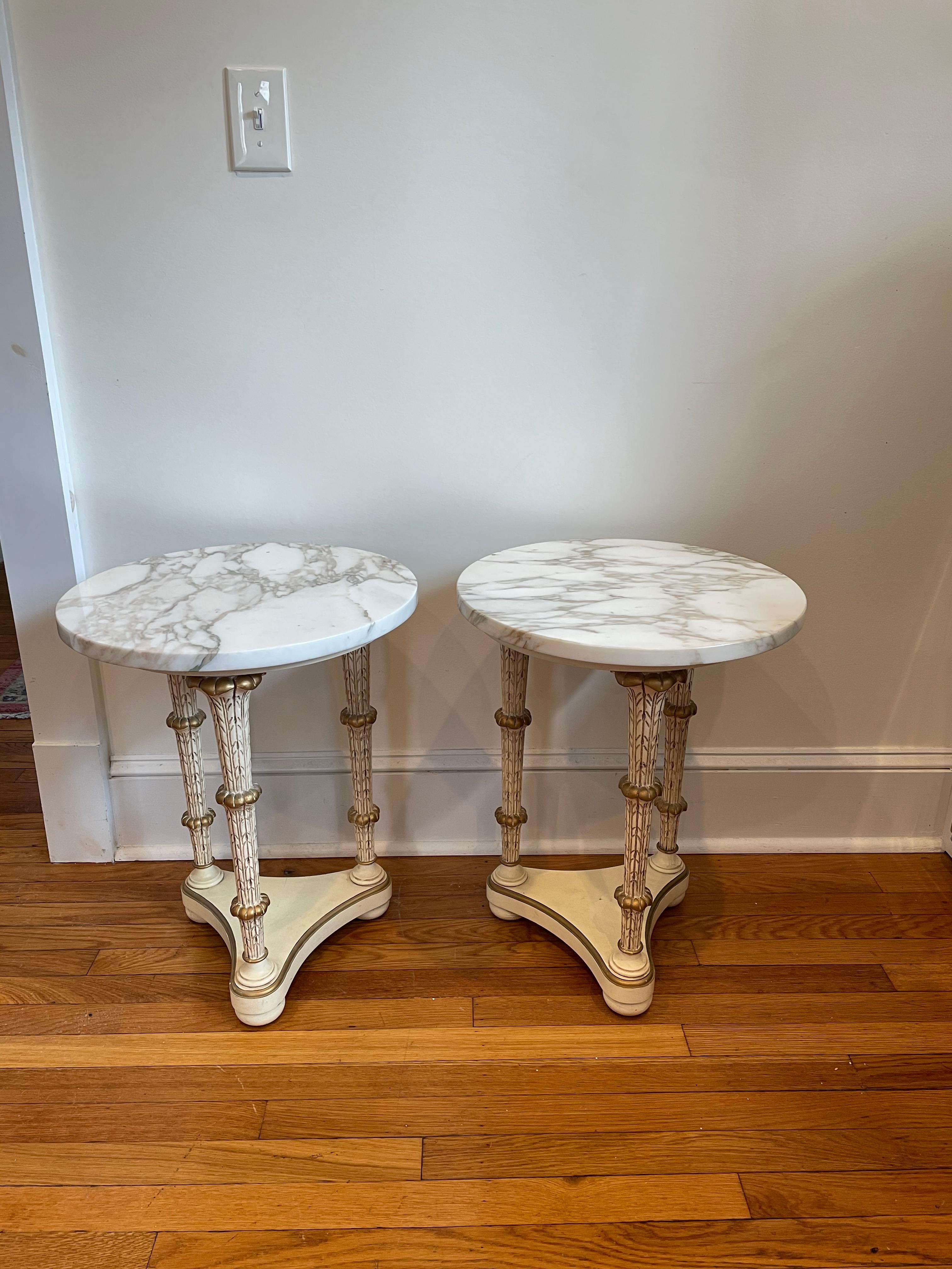 Mid 20th Century Neoclassical Style Marble Top Palm Frond Gueridon Tables In Good Condition For Sale In W Allenhurst, NJ