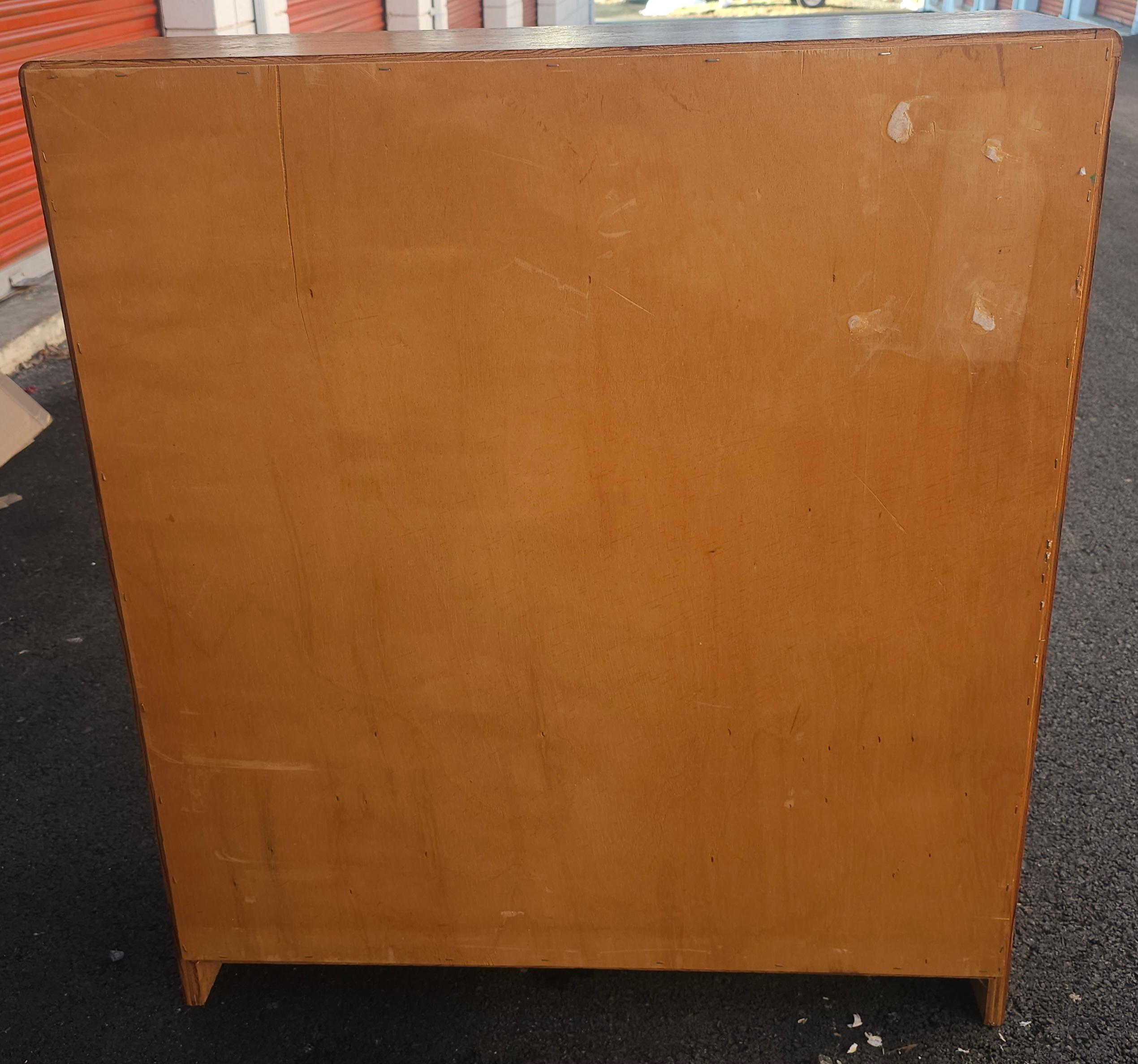 Mid-20th Century Oak Low Bookcase / Bookshelf For Sale 2