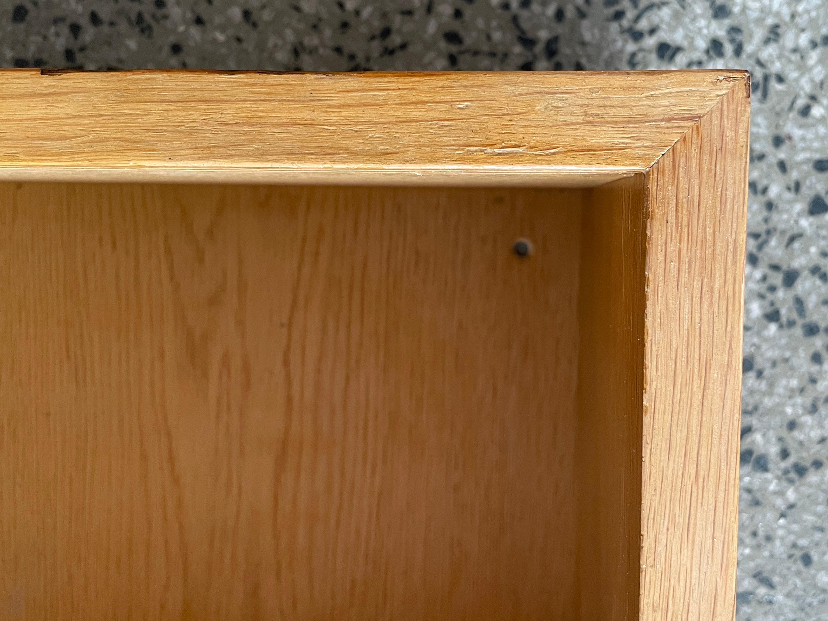 Mid-20th Century Oakwood Wall Cabinet by Carl Gustaf Hiort af Ornäs Finland 7