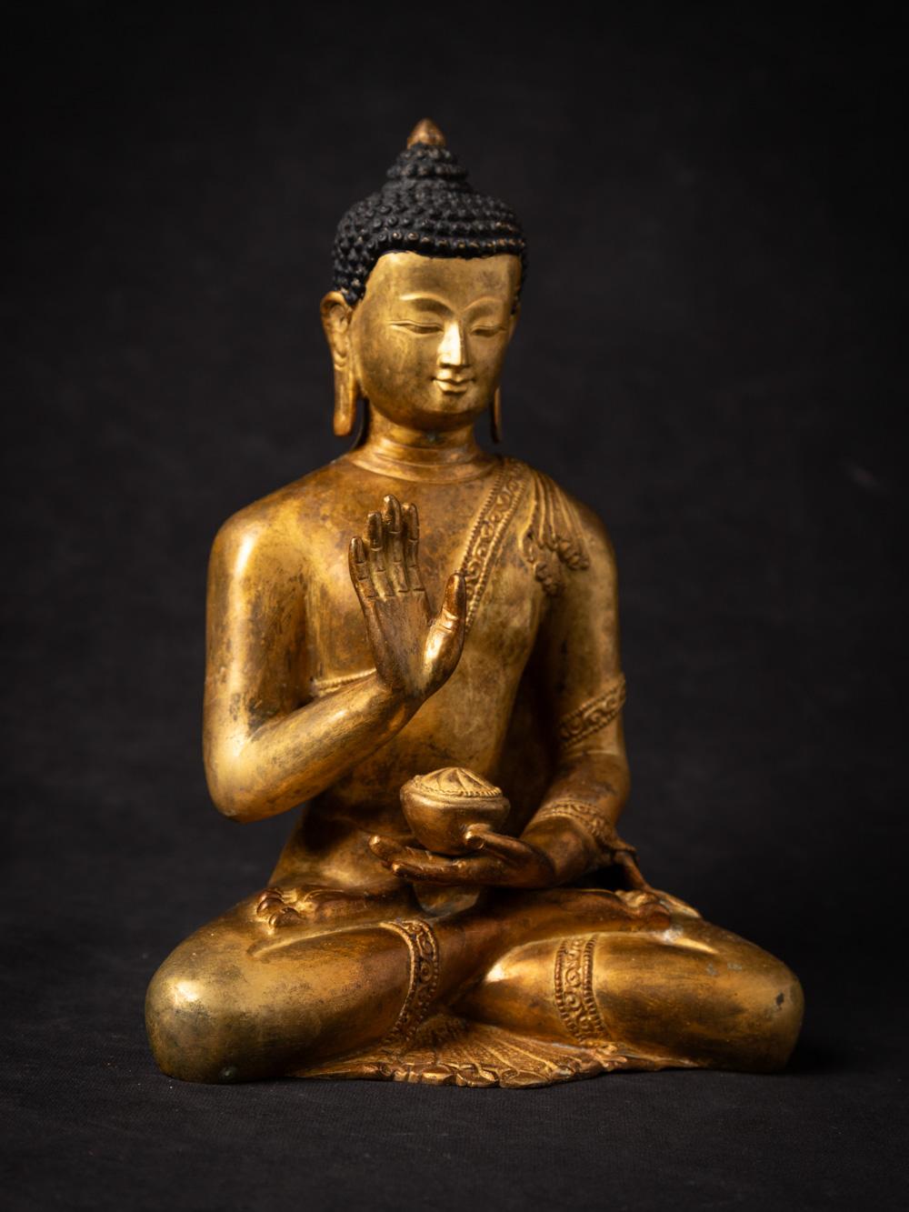 Bronze Mid-20th century old bronze Nepali Buddha statue in Abhaya Mudra