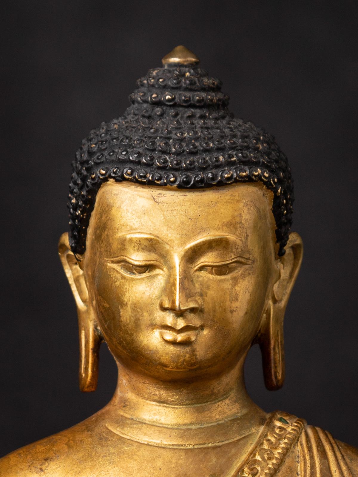 Mid 20th century Old bronze Nepali Buddha statue in Dhyana Mudra 5