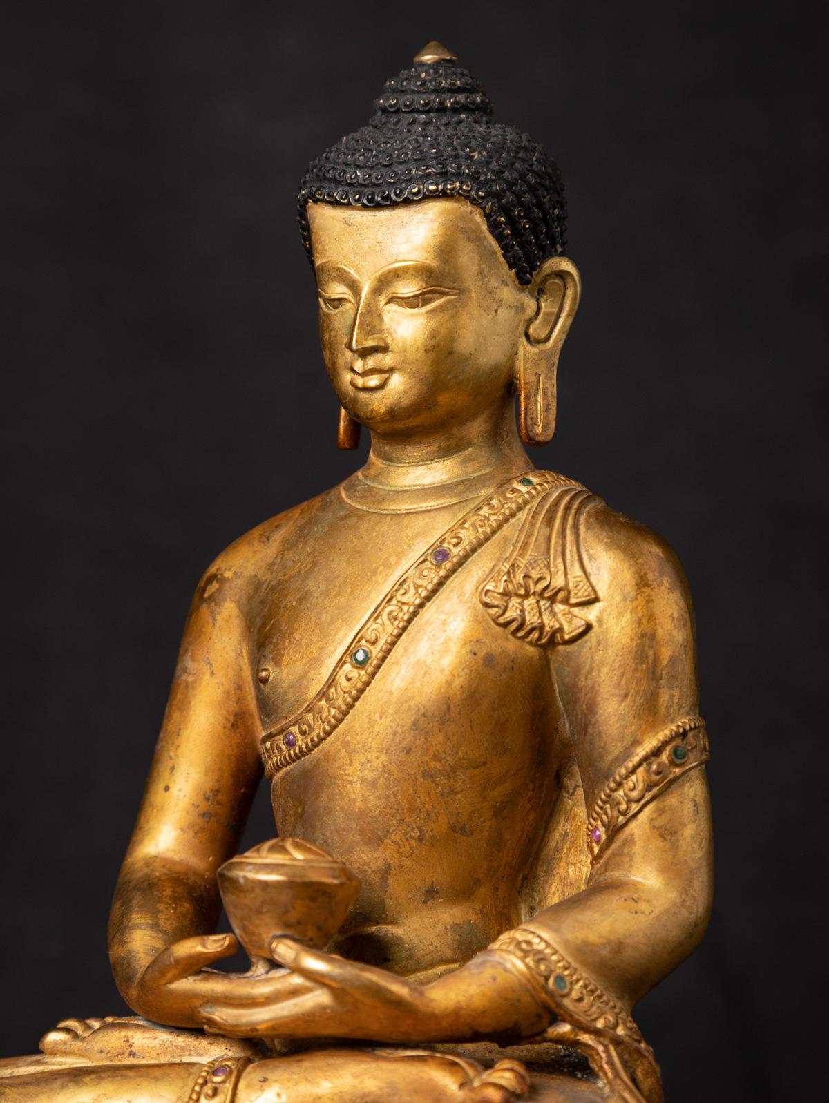 Mid 20th century Old bronze Nepali Buddha statue in Dhyana Mudra 7