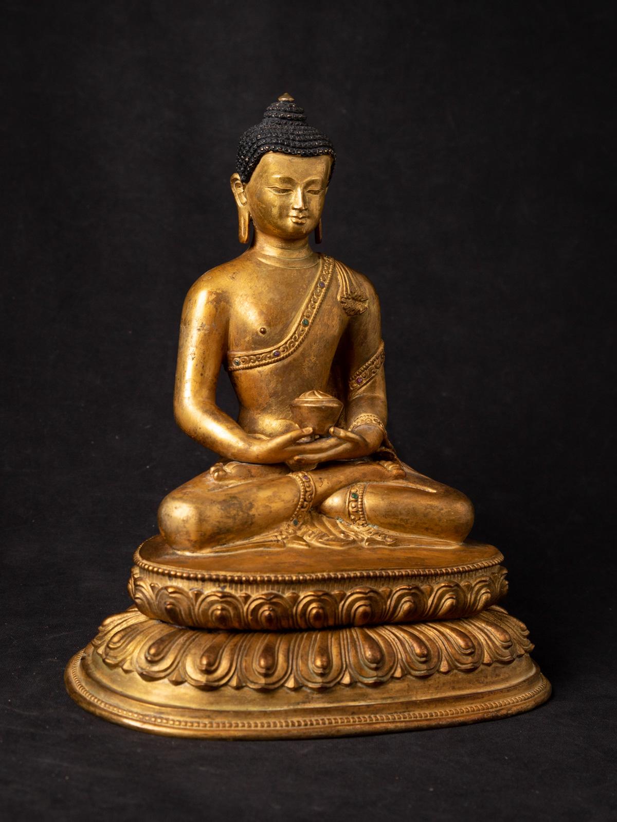 Mid 20th century Old bronze Nepali Buddha statue in Dhyana Mudra For Sale 10
