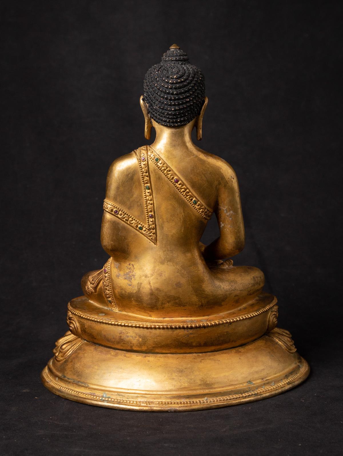 Mid 20th century Old bronze Nepali Buddha statue in Dhyana Mudra For Sale 12