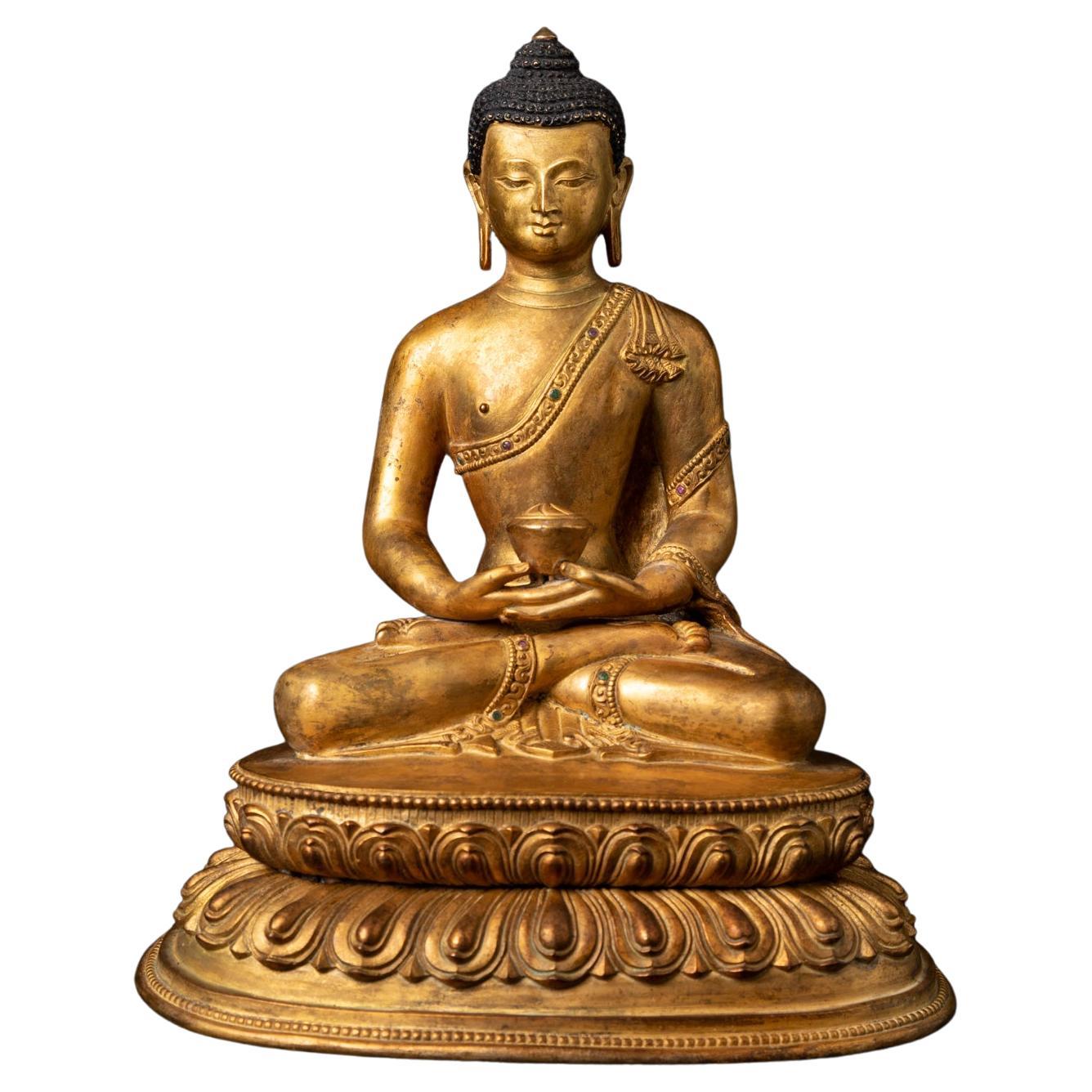 Mid 20th century Old bronze Nepali Buddha statue in Dhyana Mudra For Sale