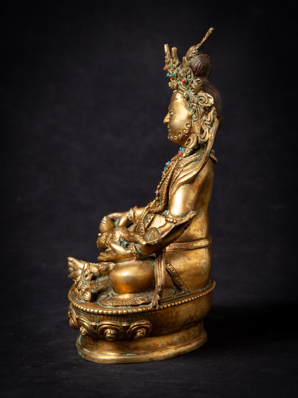 Nepalese Mid-20th century old bronze Nepali Kuber statue fire gilded with 24 krt. gold For Sale