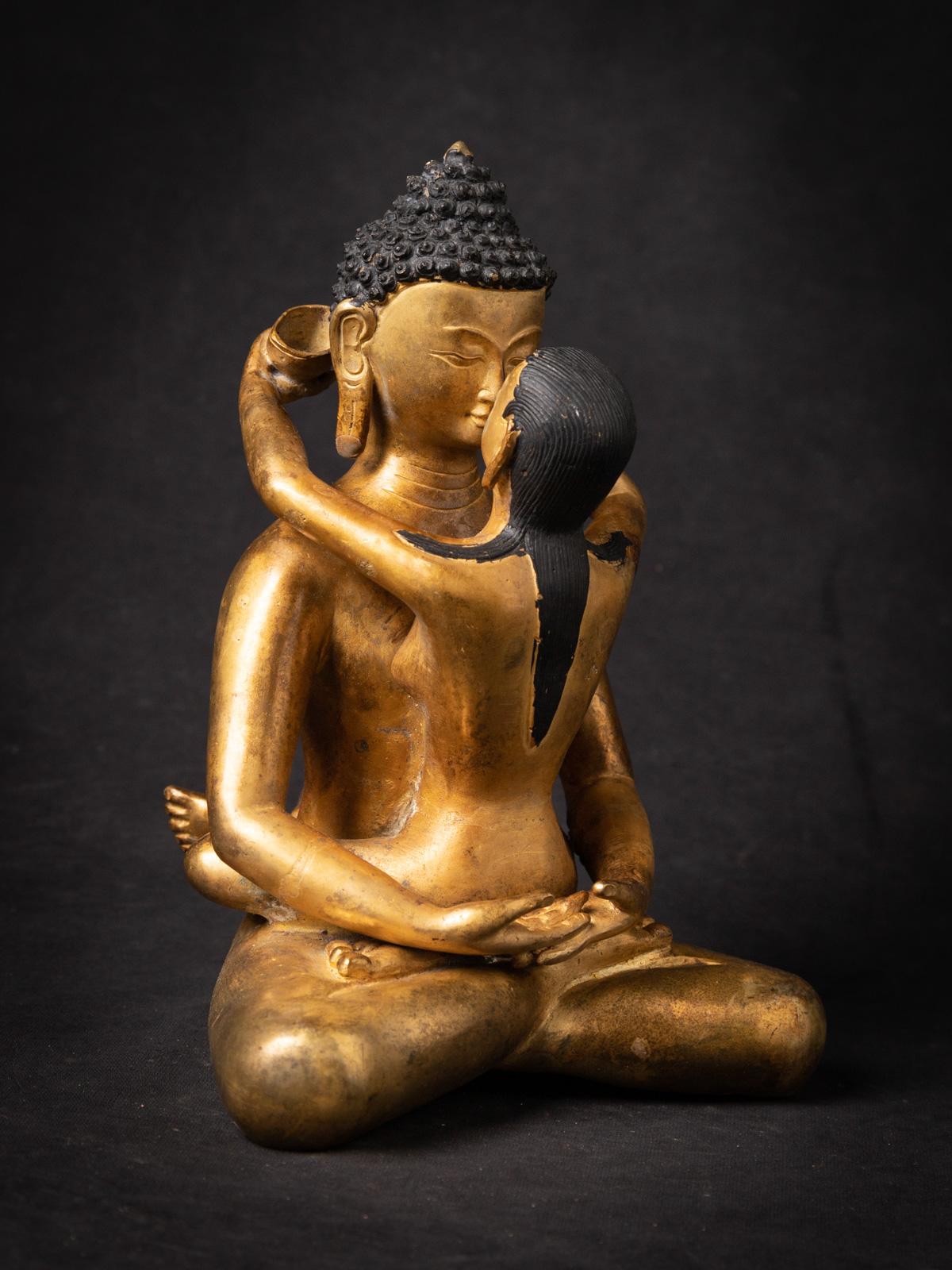 Mid-20th Century Old Bronze Nepali Samantabhadra Statue - Fire Gilded with Gold 12