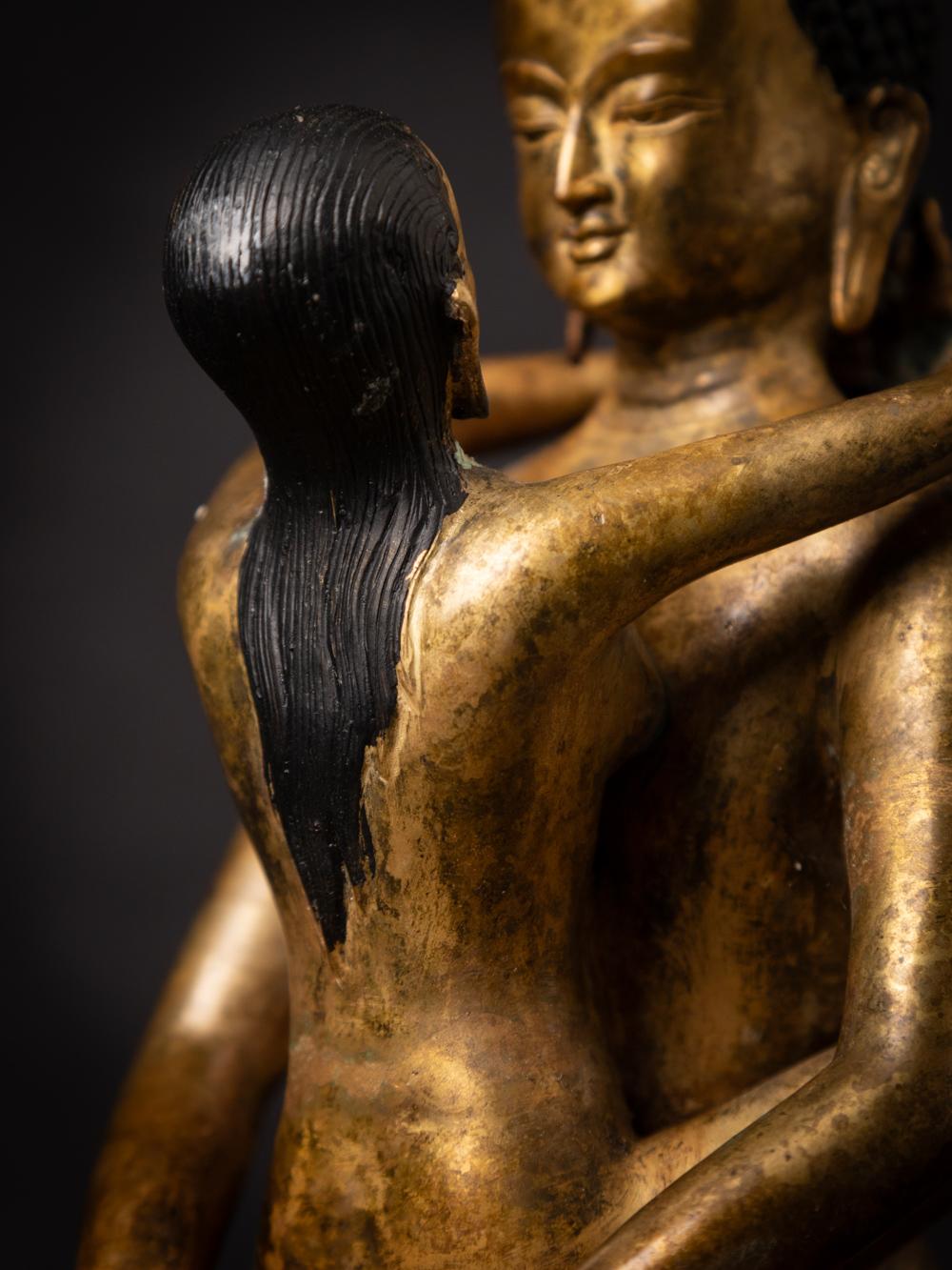 Mid-20th century old bronze Samantabhadra statue from Nepal - OriginalBuddhas For Sale 6
