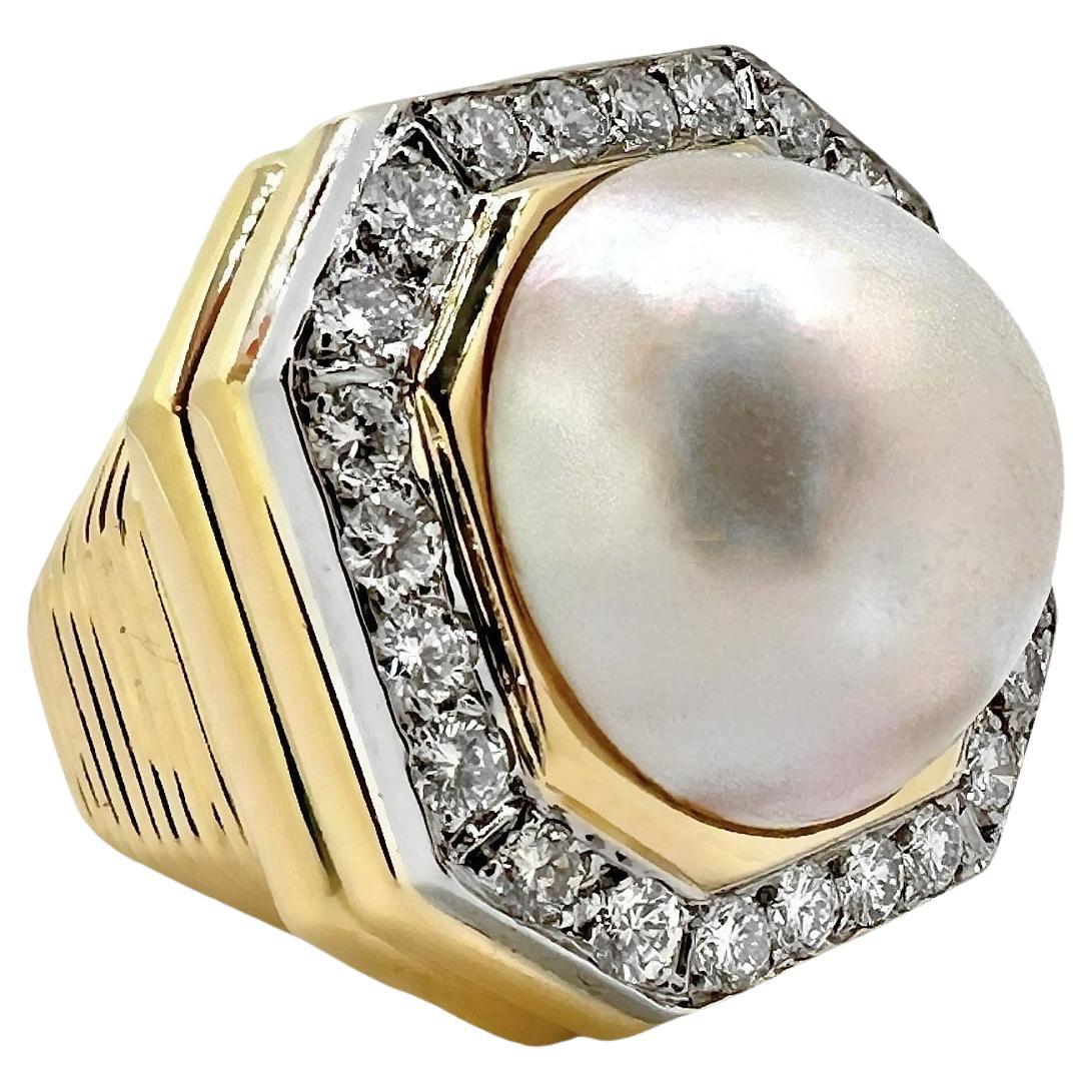 Mid-20th Century Opulence in 18k Gold, Platinum, Mabe Pearl and Diamonds For Sale
