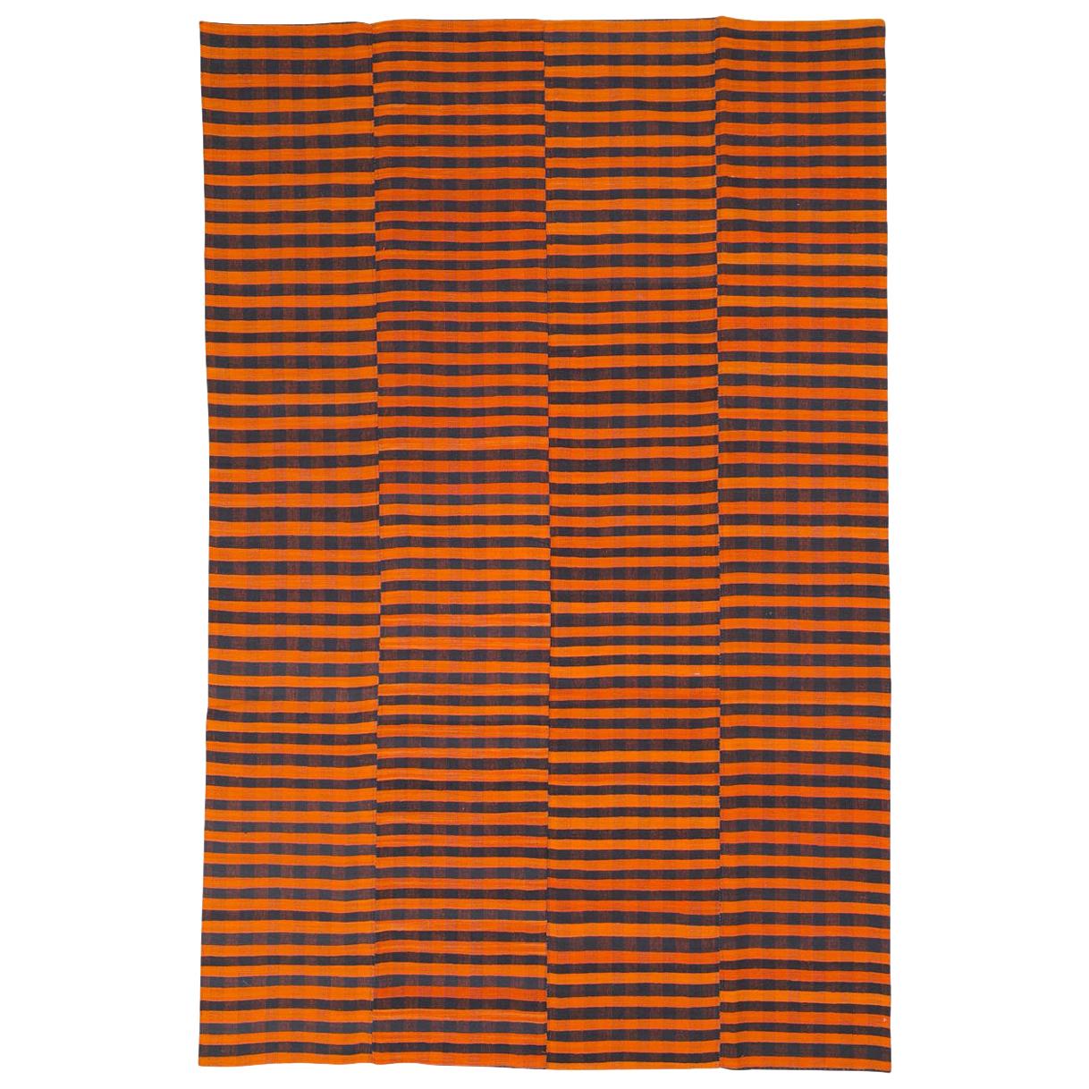 Mid-20th Century Orange and Black Turkish Flat-Weave Kilim Room Size Accent Rug For Sale