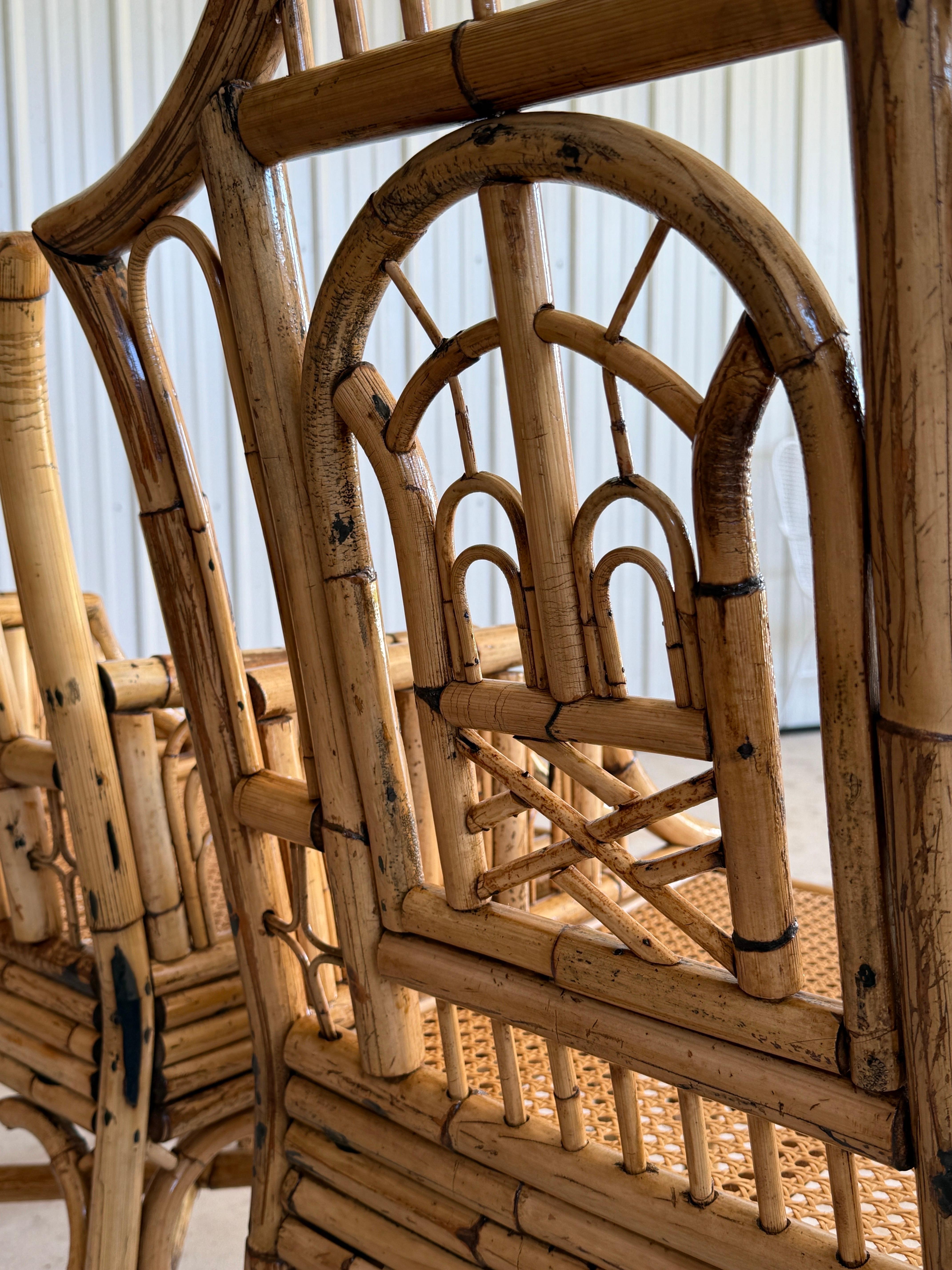 Sedie da pranzo in rattan Pagoda Cane restaurate della metà del 20° secolo. in vendita 1