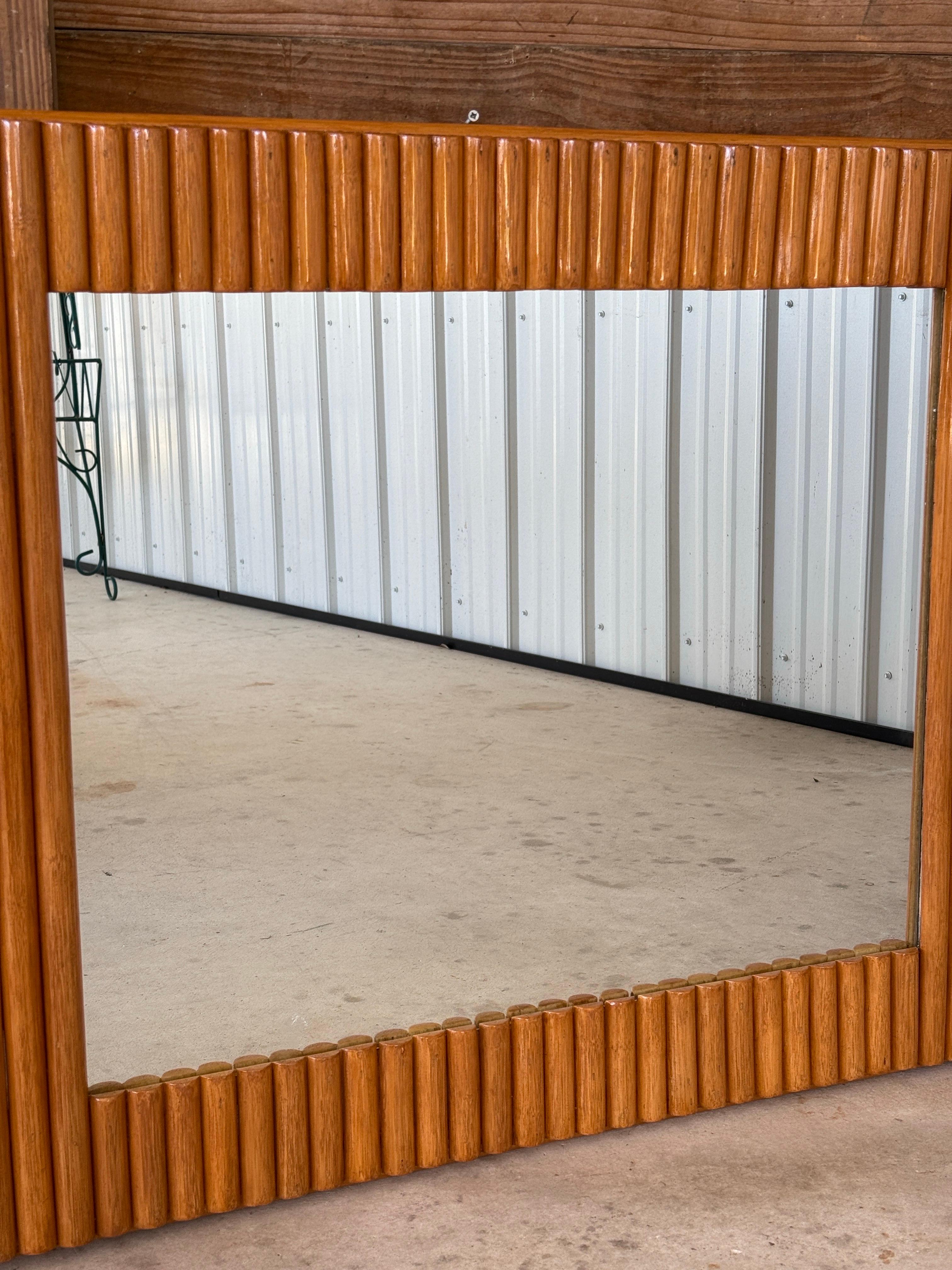 Miroir mural moderne organique restauré du milieu du 20e siècle, à la manière de Paul Frank en vente 2