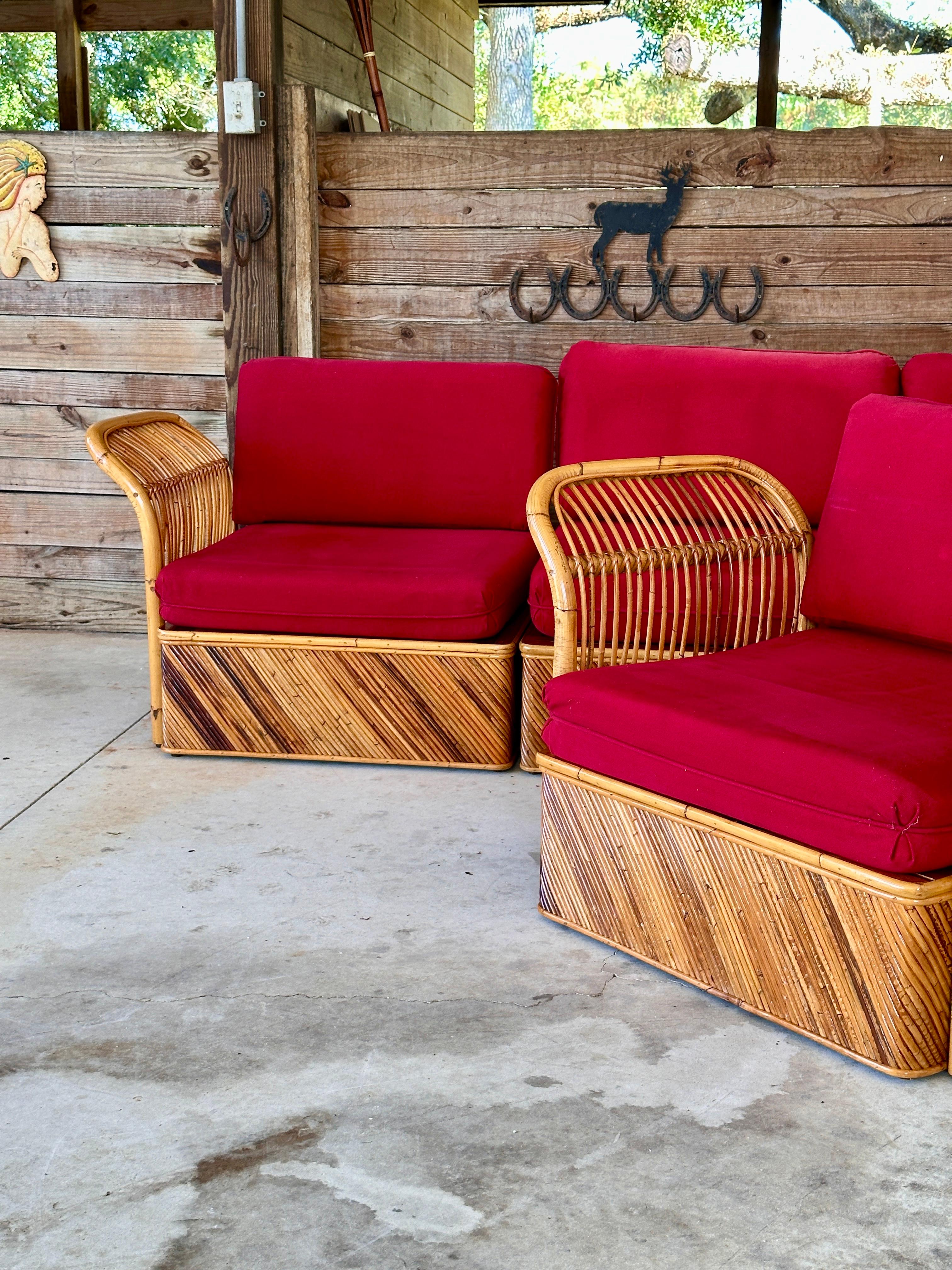 Chaise et section en rotin à crayon restauré, sept pièces, milieu du 20e siècle en vente 6