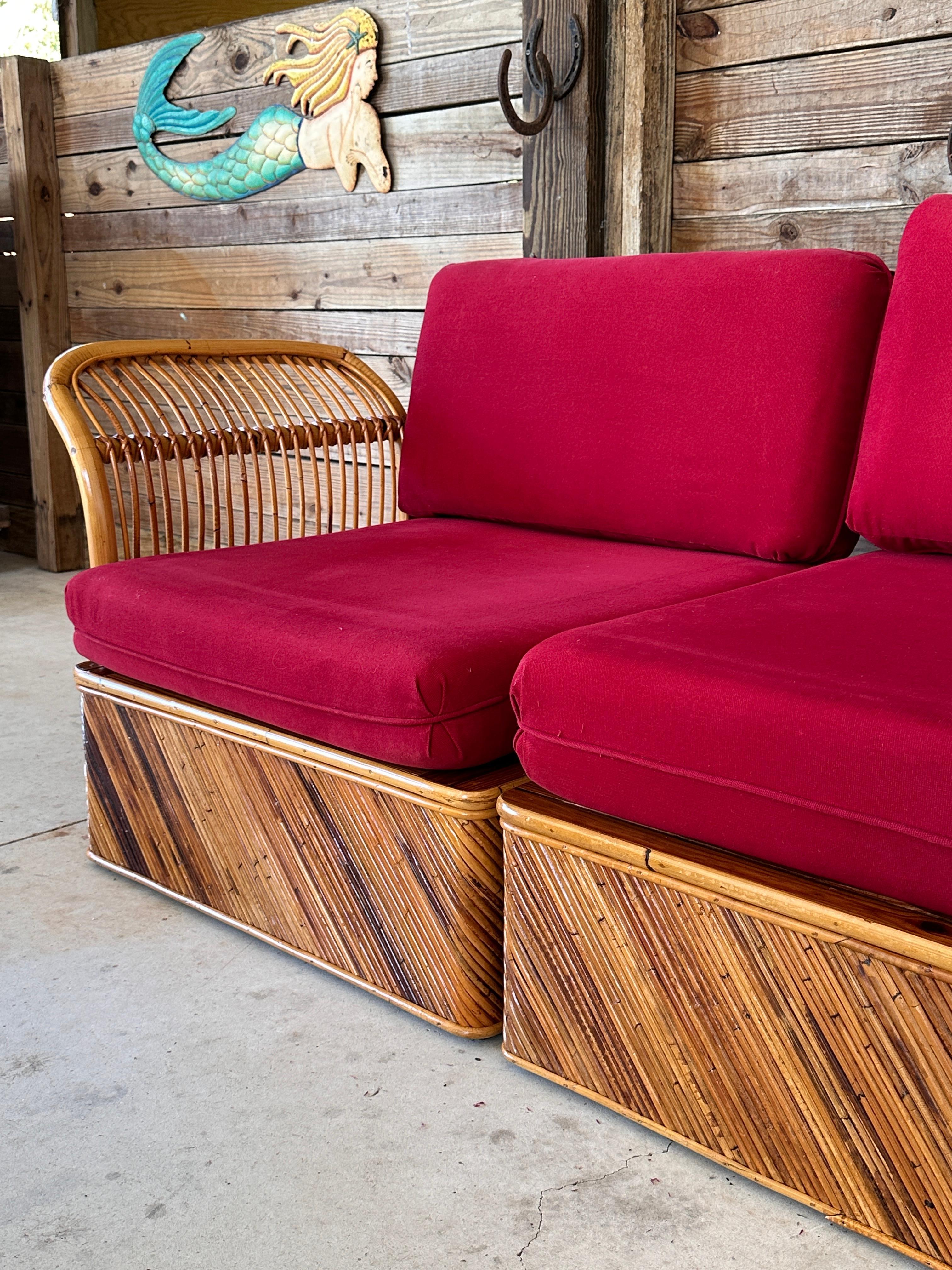 Chaise et section en rotin à crayon restauré, sept pièces, milieu du 20e siècle en vente 8