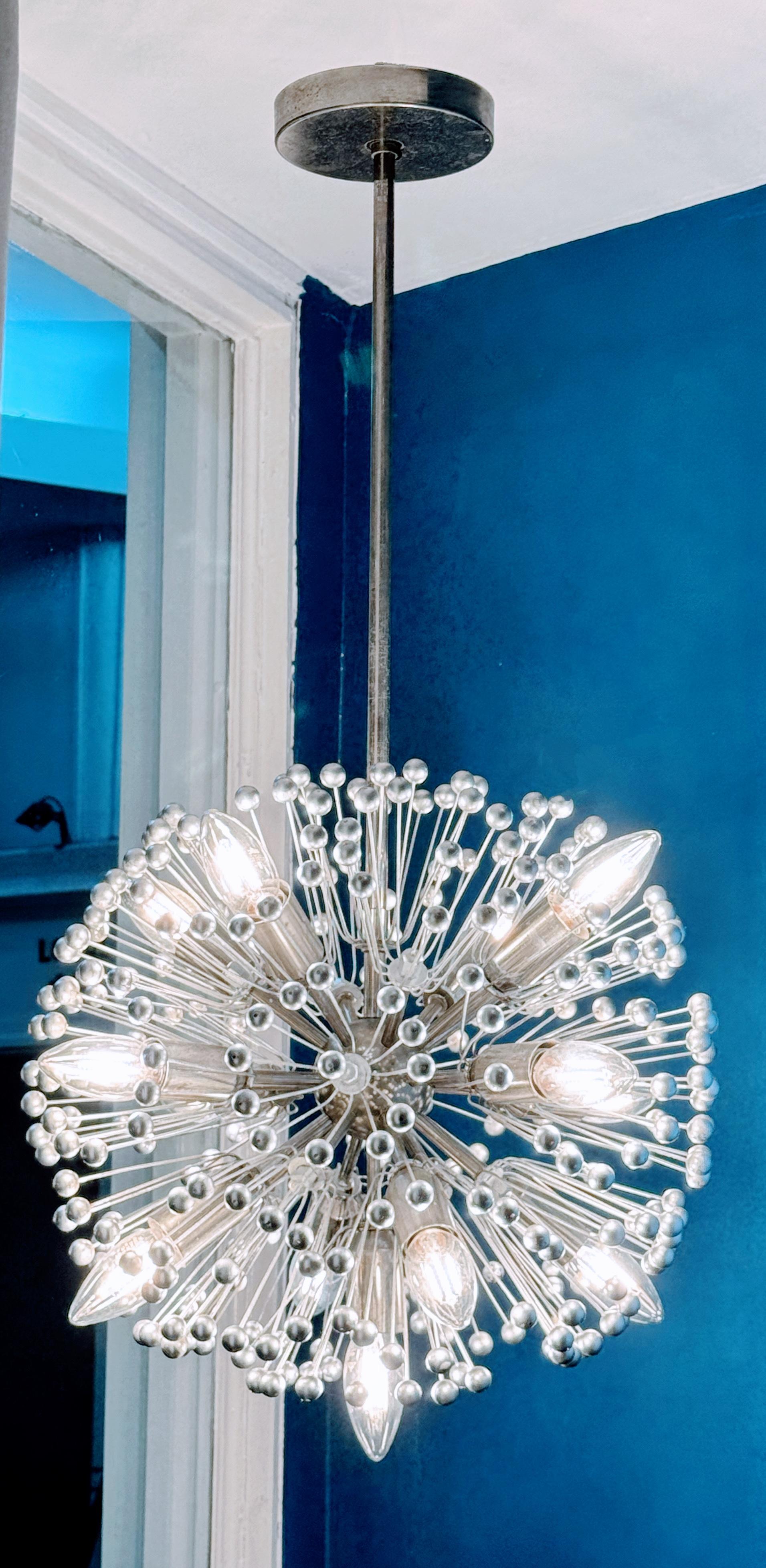 Lampadario Sputnik originale della metà del XX secolo In condizioni buone in vendita a CABA, AR
