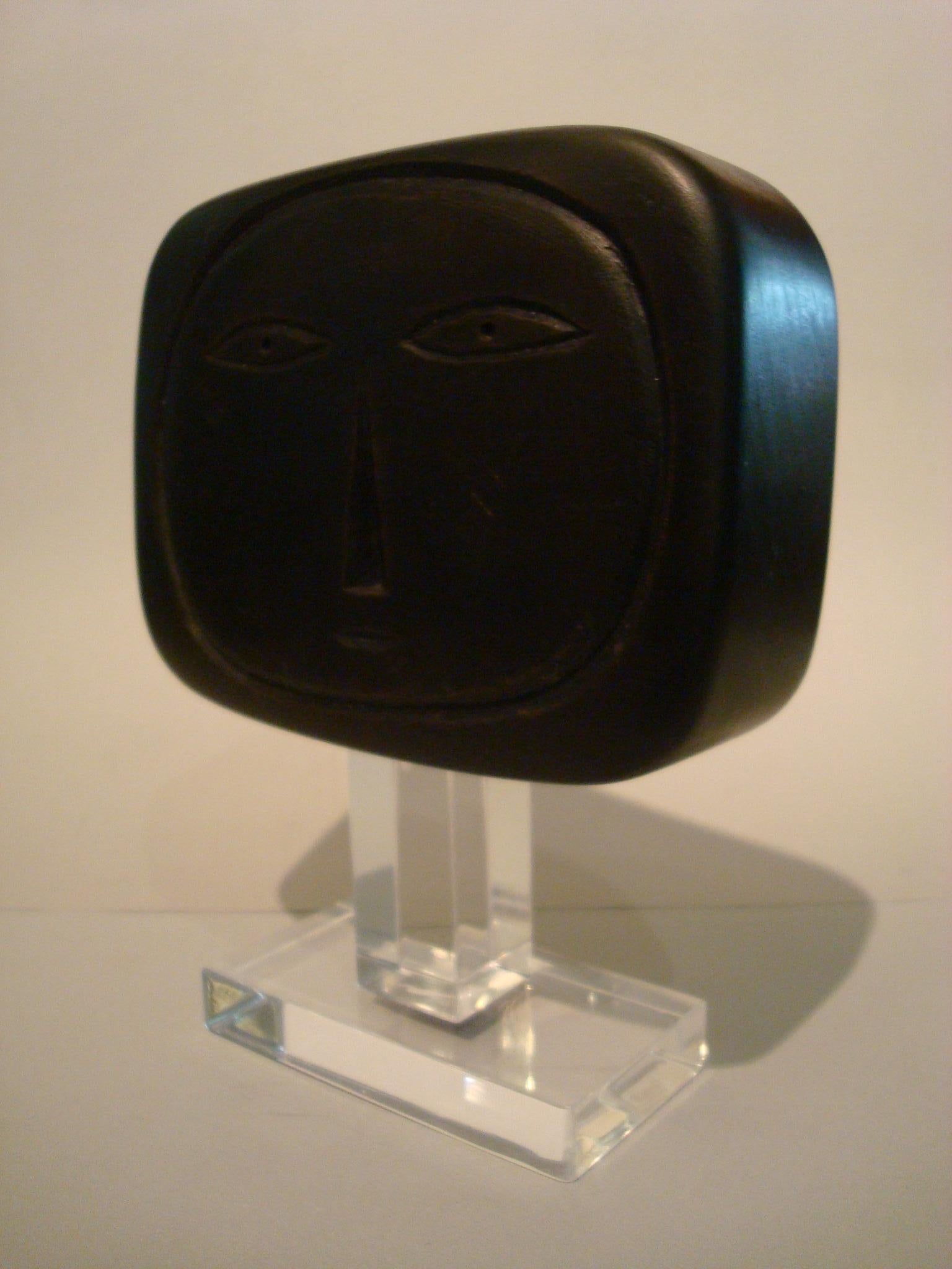Mid-20th Century Painted Wood Face Sculpture 1950s Signed L.N For Sale 2
