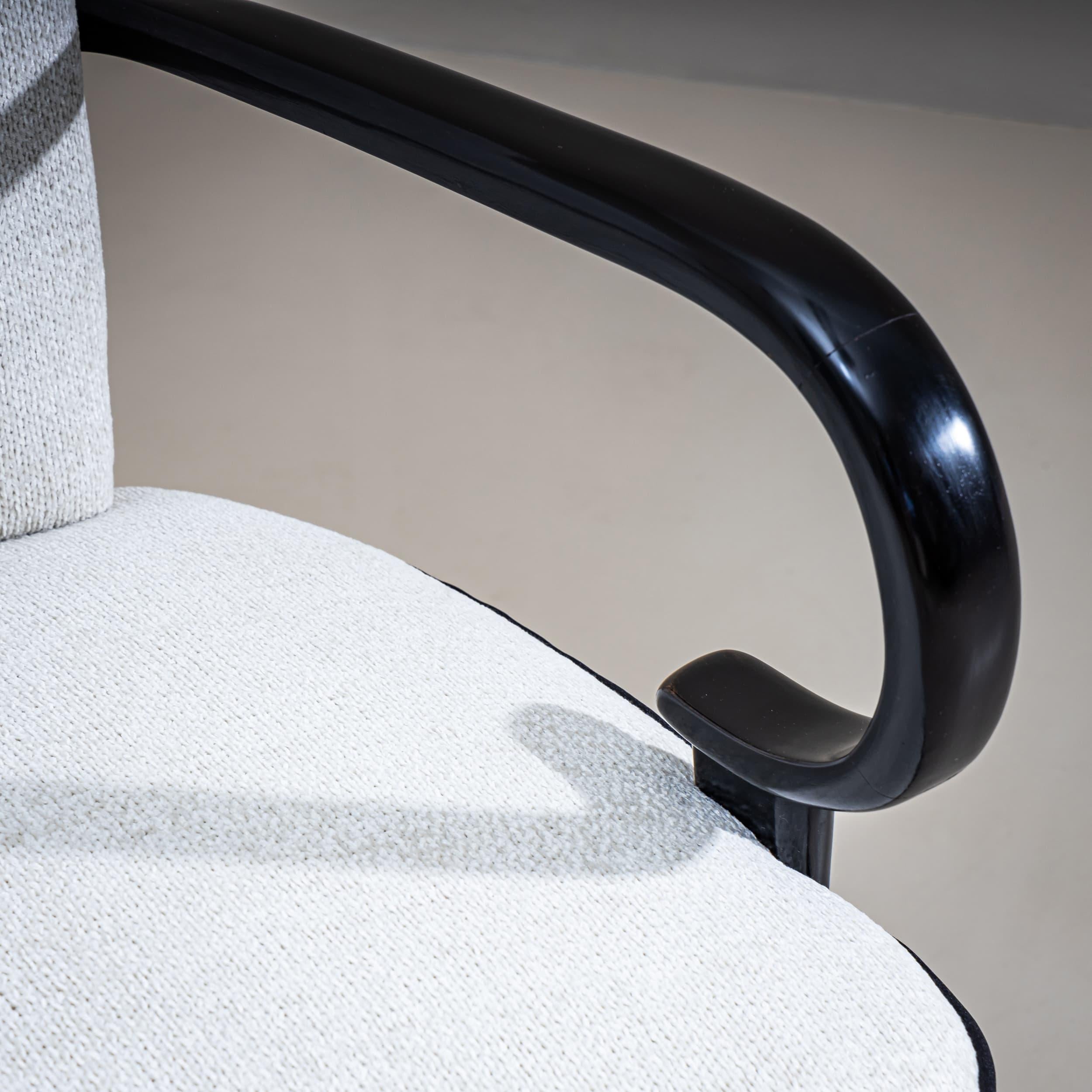 Tissu Paire de fauteuils du milieu du 20e siècle, peut-être Italie en vente