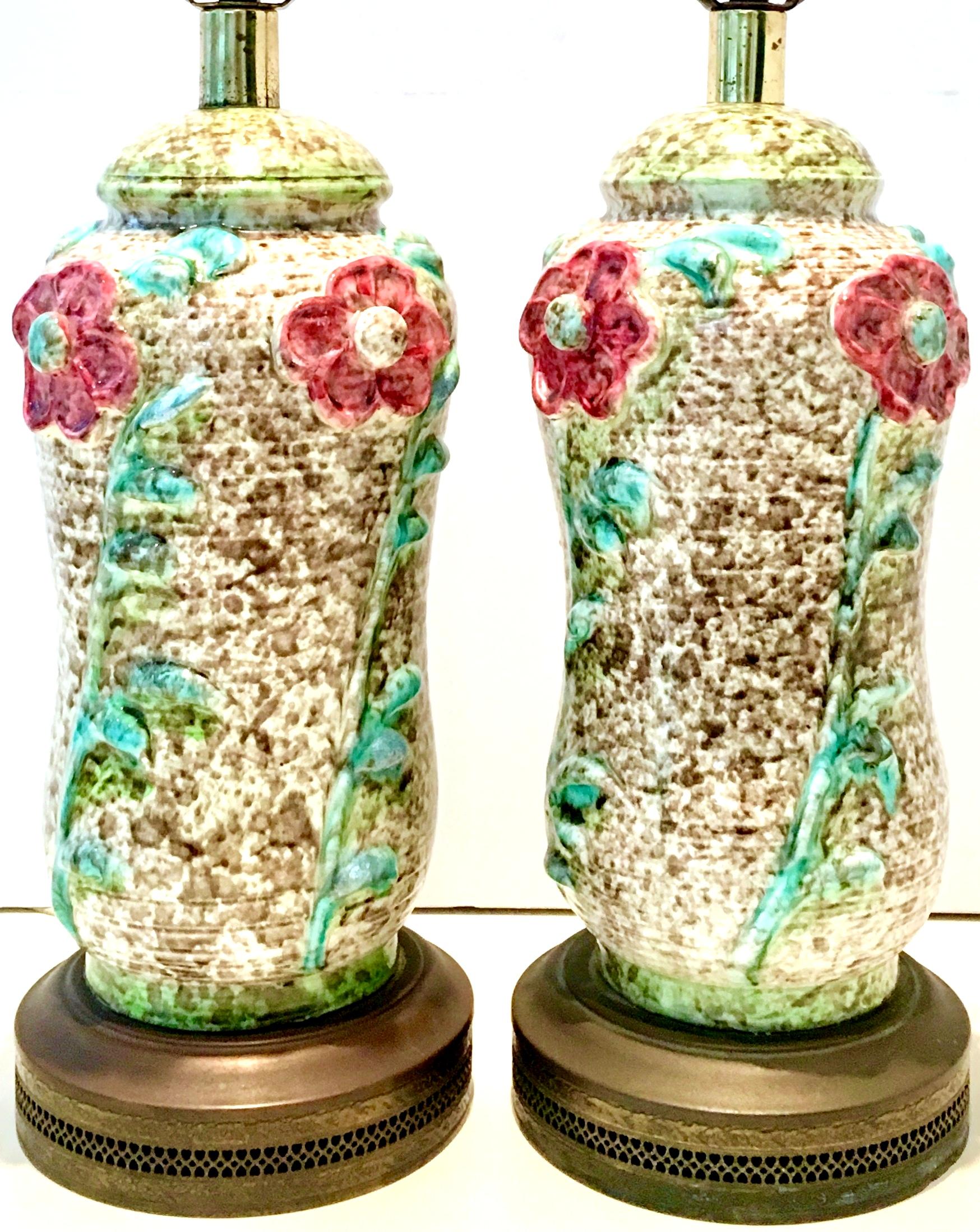 Hand-Painted Mid-20th Century Pair of Ceramic Glaze and Gilt Brass Floral Table Lamps For Sale