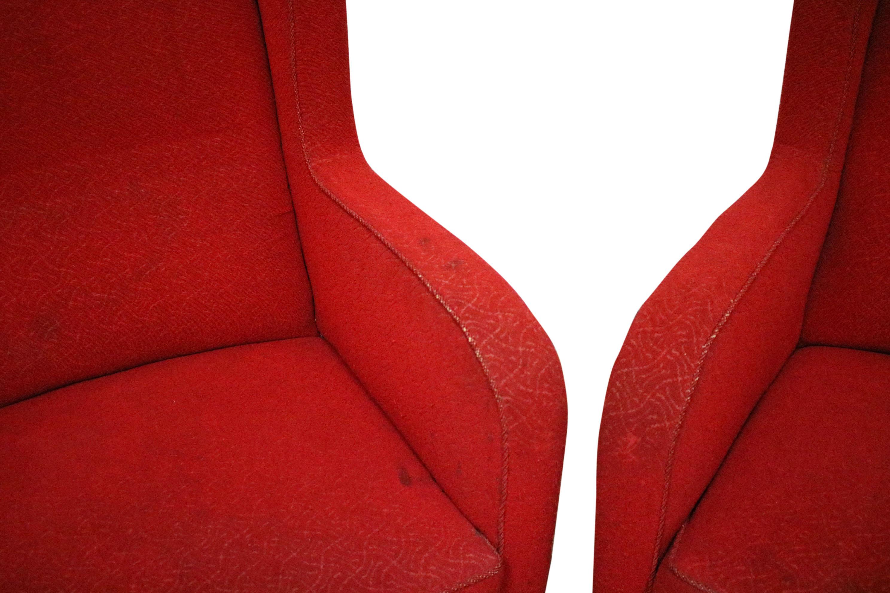 Mid 20th Century Pair Of Club Chairs For Sale 3