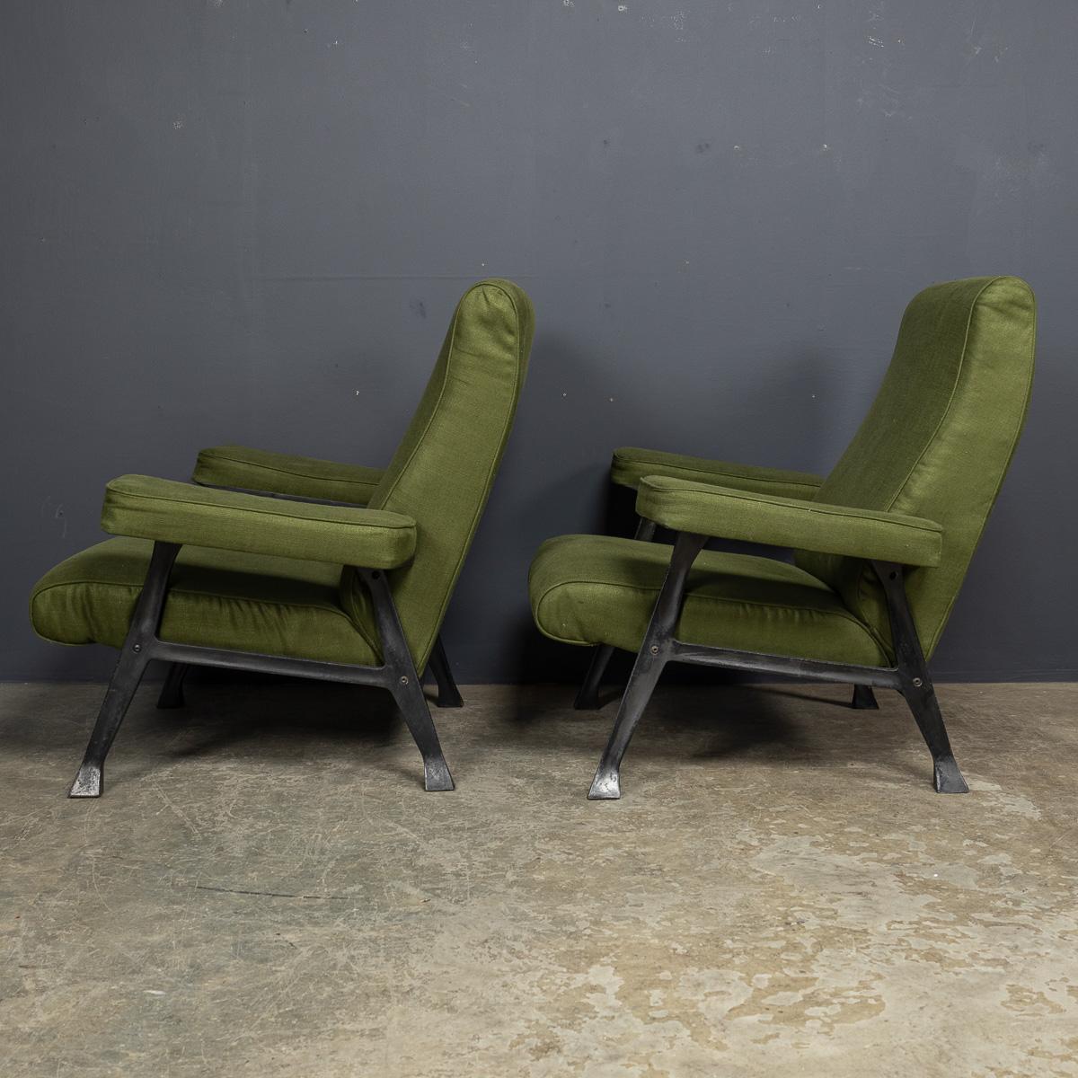 Paire de chaises longues italiennes du milieu du XXe siècle, Roberto Menghi c.1959 Bon état - En vente à Royal Tunbridge Wells, Kent