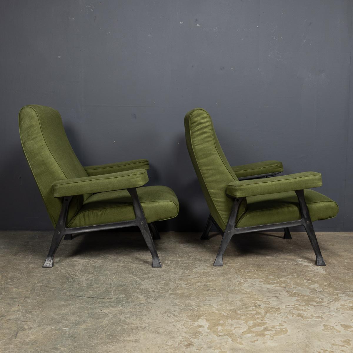 Métal Paire de chaises longues italiennes du milieu du XXe siècle, Roberto Menghi c.1959 en vente