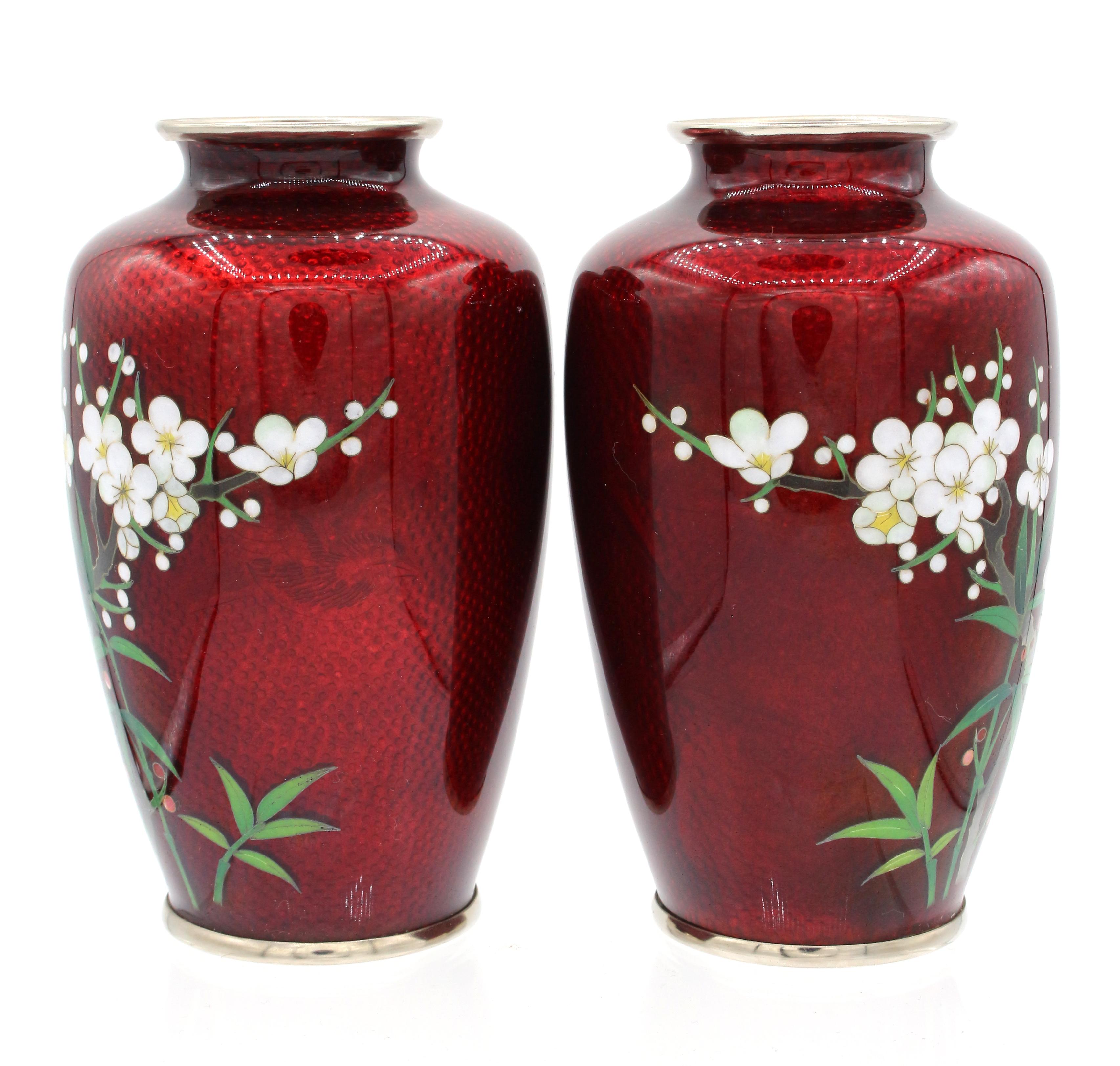 Showa Mid-20th Century Pair of Japanese Cloisonné Vases For Sale