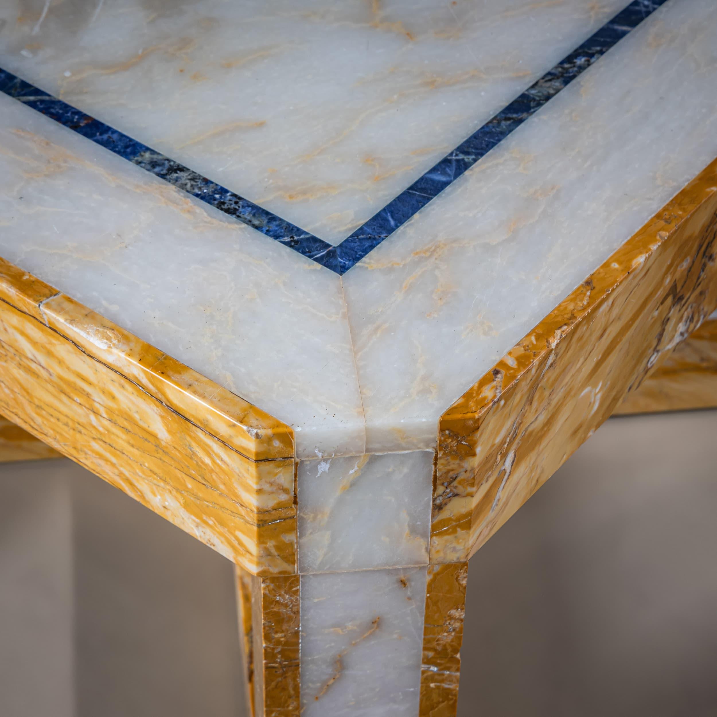 Mitte des 20. Jahrhunderts Ein Paar Marmor-Couchtische, Italien im Angebot 6