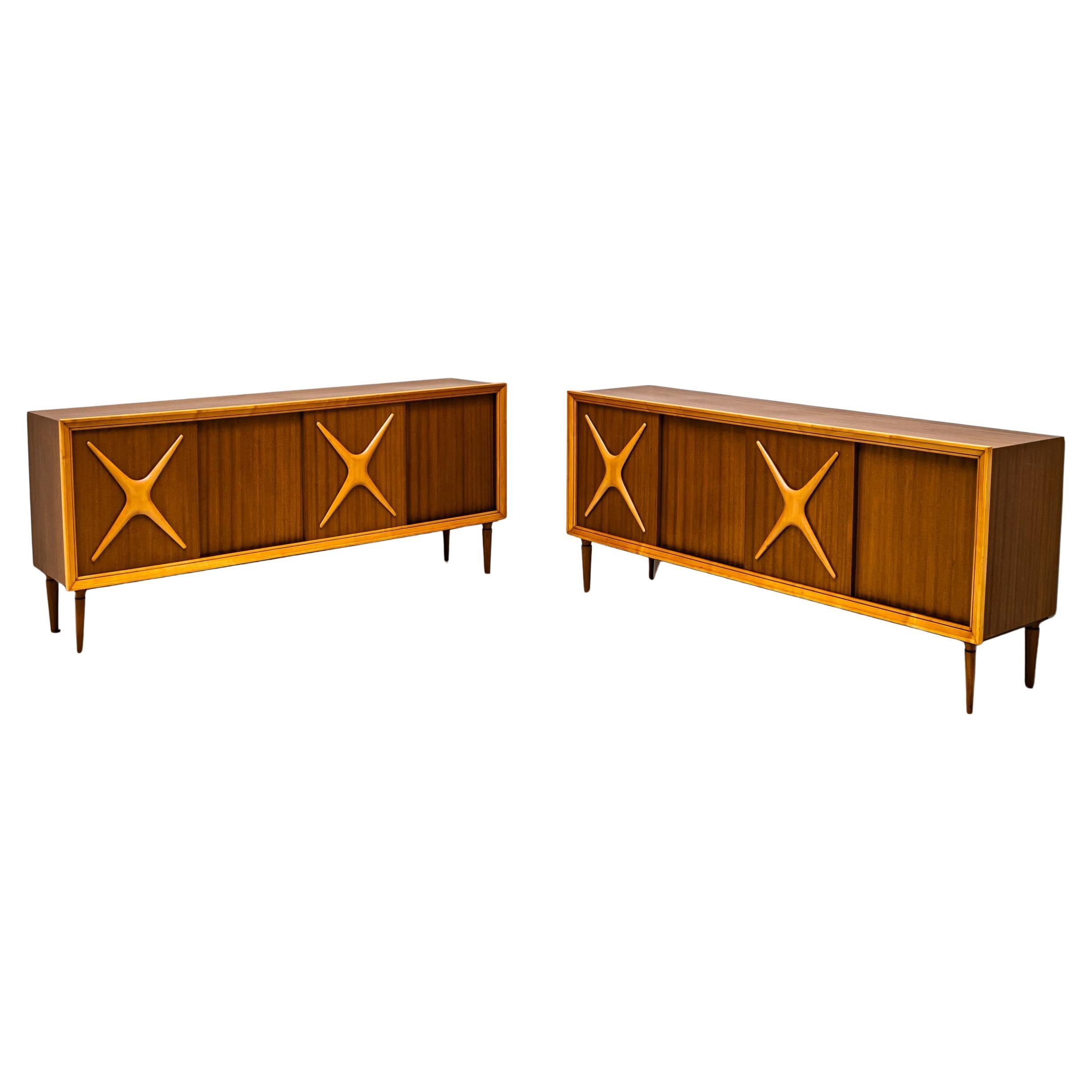Mitte des 20. Jahrhunderts  Paar Sideboards, italienische Herstellung im Angebot