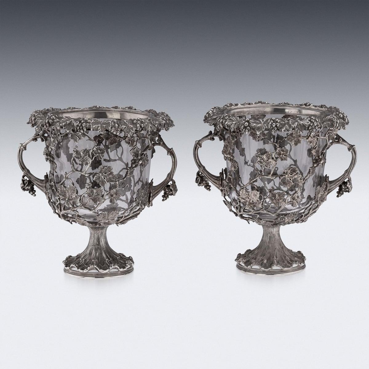 Pareja De Enfriadores De Vino De Plata Maciza Con Inserciones De Cristal De Mediados Del Siglo XX en Bueno Estado en Royal Tunbridge Wells, Kent