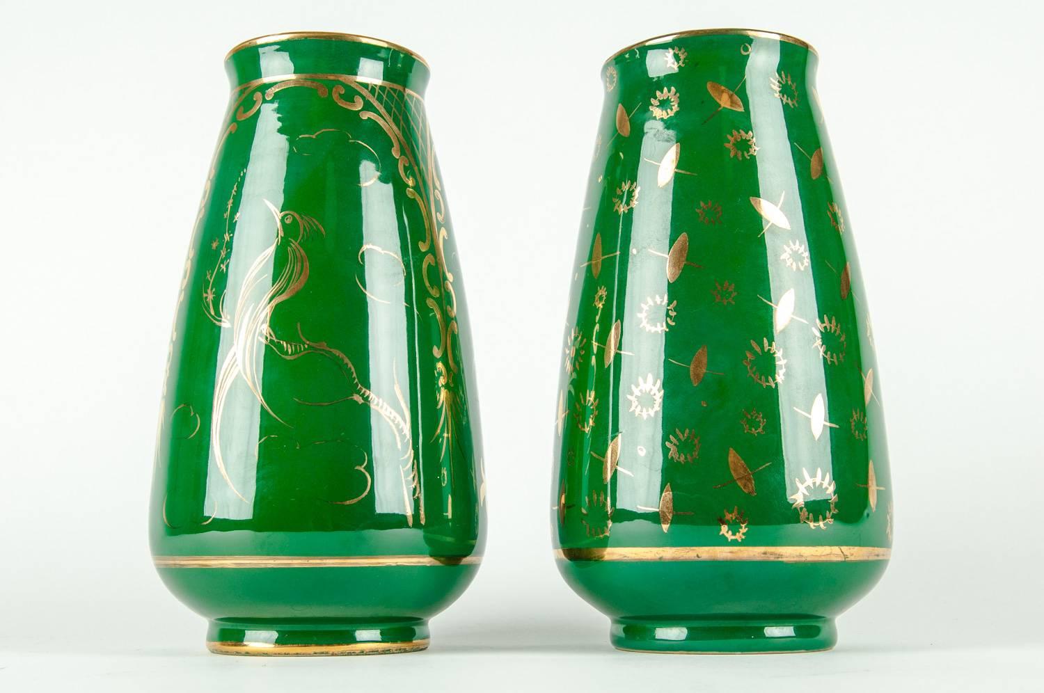 Dekorative Porzellanvasen aus der Mitte des 20. Jahrhunderts, Paar im Angebot 5