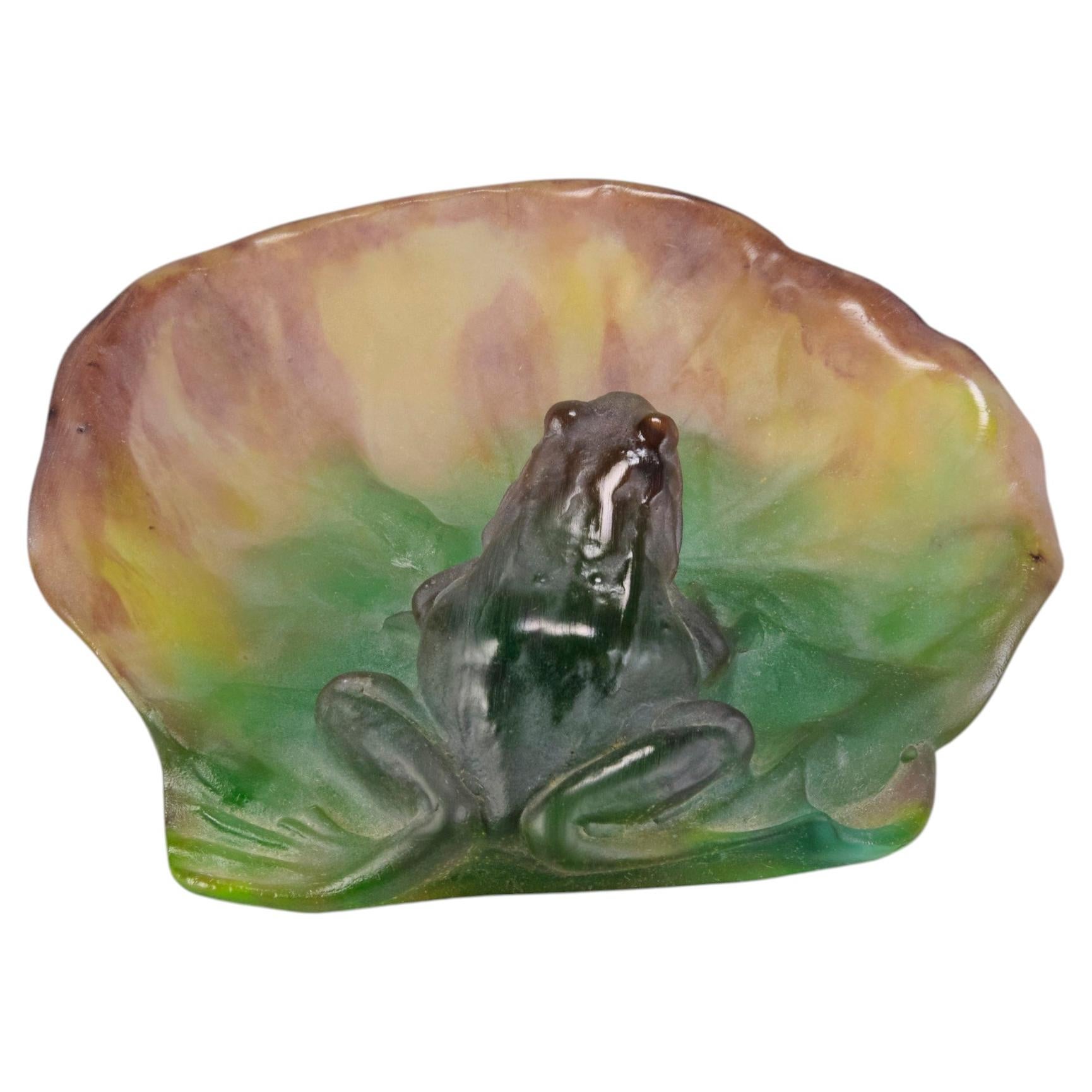 Mid-20th Century Pate de Verre Glass Sculpture "Frog on a Lilypad" by Daum Glass
