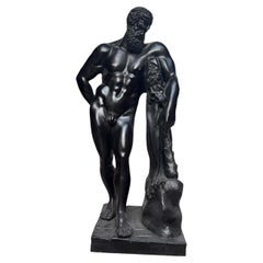 Sculpture d'Hercule en bronze patiné du milieu du 20e siècle - années 1950