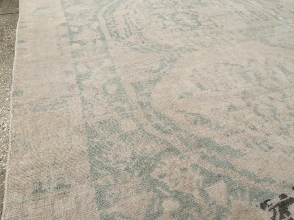 Tribal Tapis persan Afshar d'accentuation du milieu du 20e siècle en vente