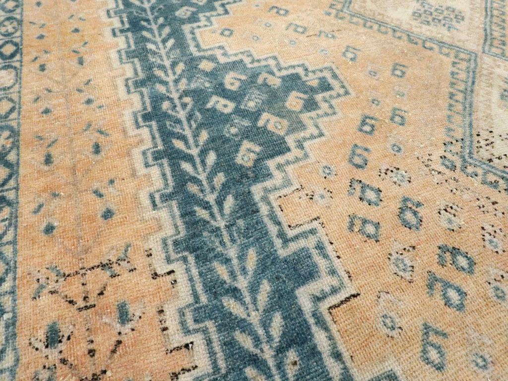 Tribale Mid-20th Century Persian Afshar Accent Rug in vendita
