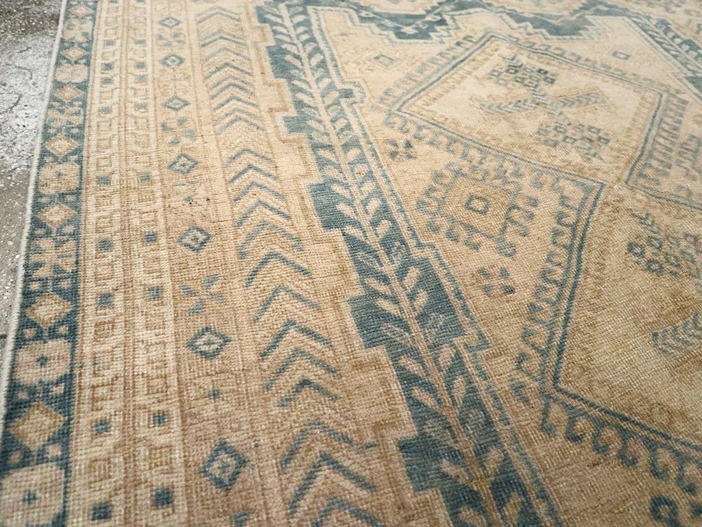 Alfombra de acento persa Afshar de mediados del siglo XX Tribal en venta