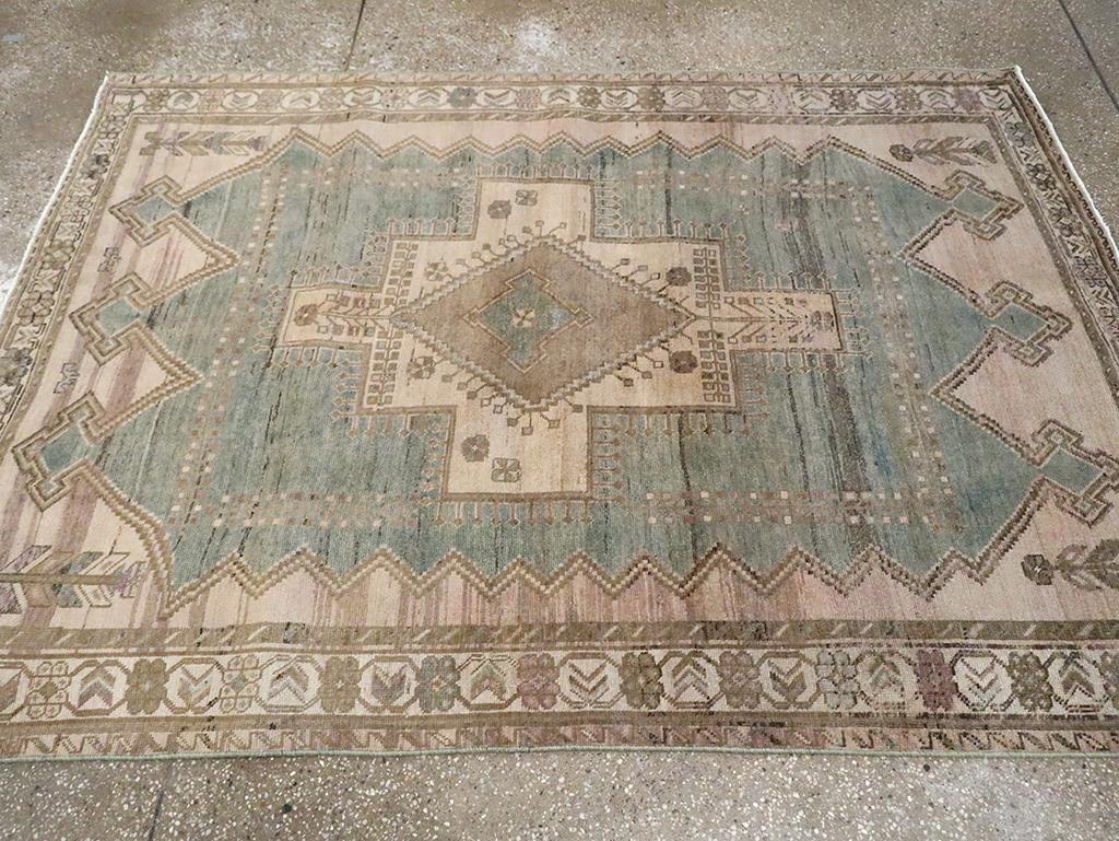 Mid-20th Century Persian Afshar Accent Rug (Persisch) im Angebot